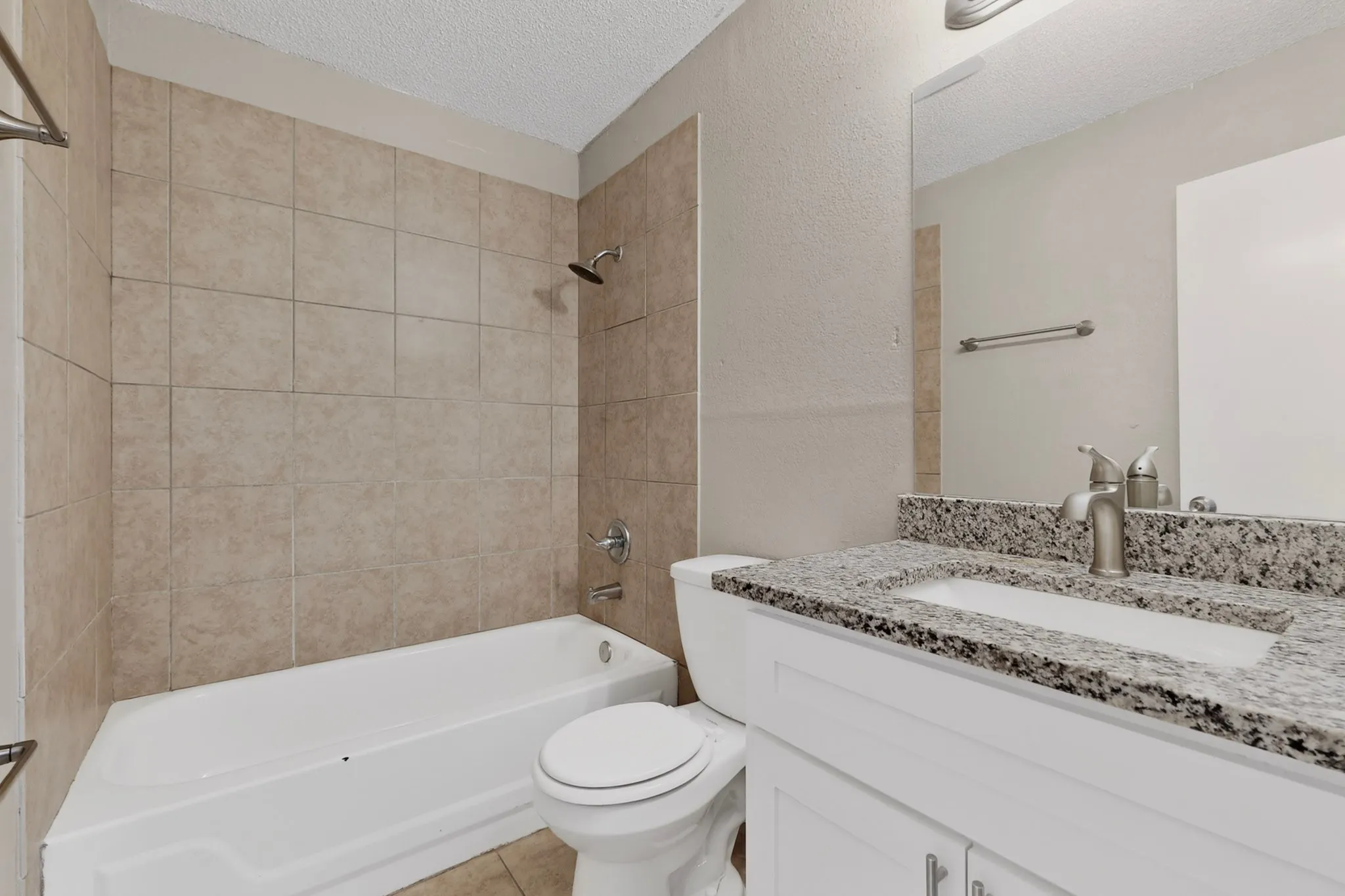 Duplex For Rent in Tarrant County , 8024 Cambridge Circle A, White Settlement, Texas 76108, 2 Bedroom, 2 Bathroom, Garage spaces, 1,000 Sqft, built in 1986, mls#21252479, Real Estate Agent in White Settlement, Homes For Rent in Tarrant county, Homes For Rent in White Settlement, Realtor in White Settlement Texas, Real Estate Brokerage Independent Realty Texas, Luminita Cordes Realtor