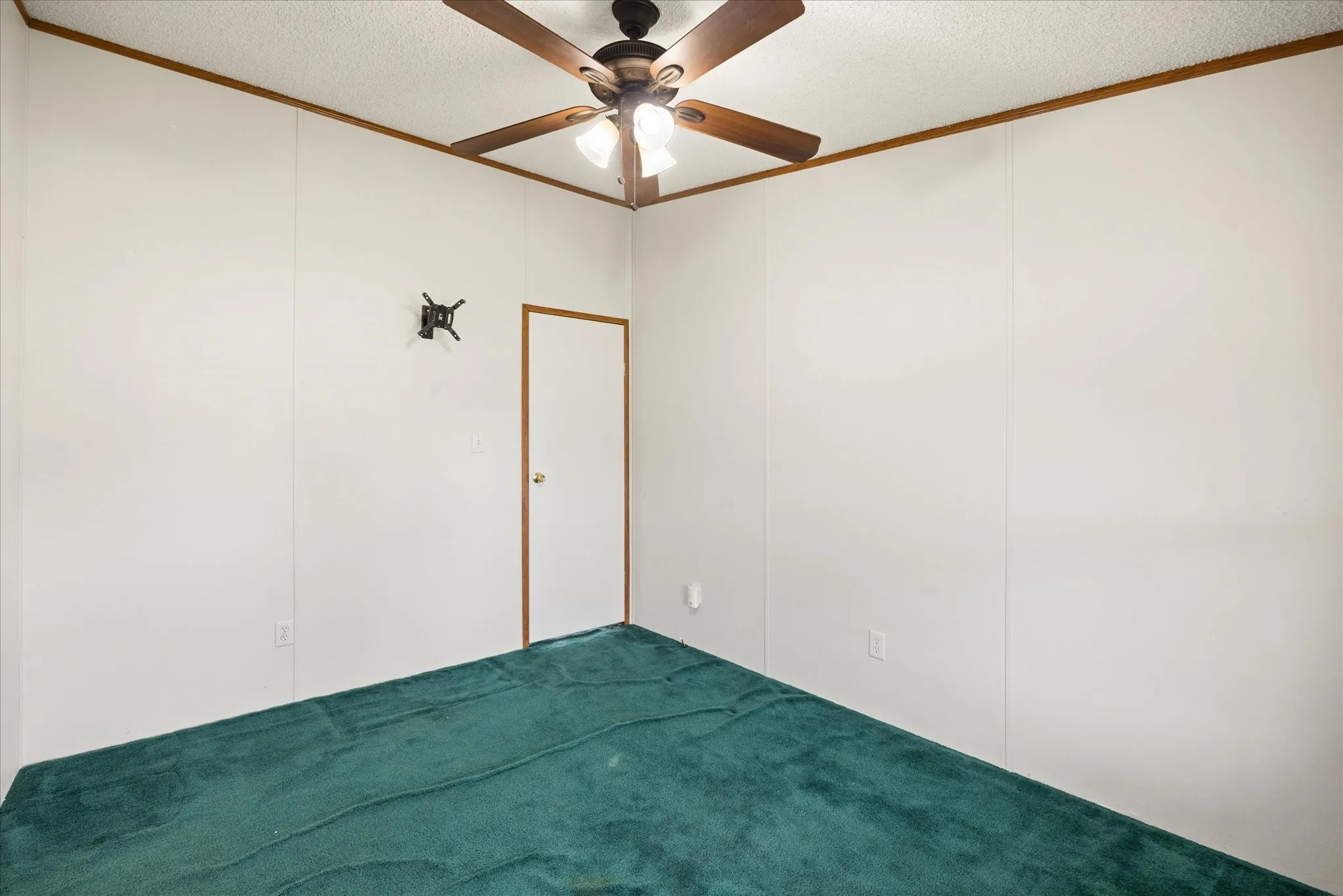 Mobile Home For Sale in Hood County , 6931 Tin Top Highway, Weatherford, Texas 76087, 4 Bedroom, 3 Bathroom, Garage spaces, 2,128 Sqft, built in 1998, mls#21252439, Real Estate Agent in Weatherford, Homes For Sale in Hood county, Homes For Sale in Weatherford, Realtor in Weatherford Texas, Real Estate Brokerage Independent Realty Texas, Luminita Cordes Realtor