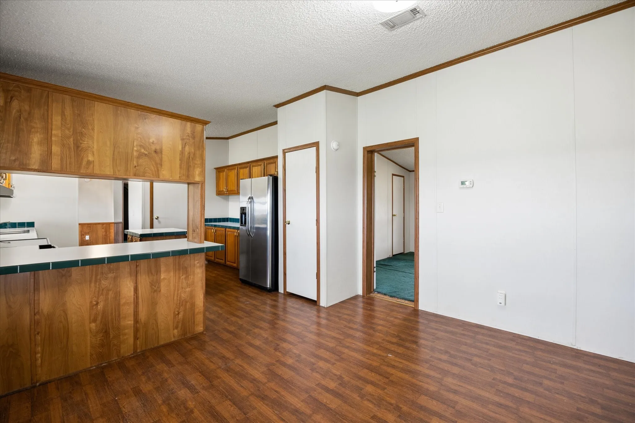 Mobile Home For Sale in Hood County , 6931 Tin Top Highway, Weatherford, Texas 76087, 4 Bedroom, 3 Bathroom, Garage spaces, 2,128 Sqft, built in 1998, mls#21252439, Real Estate Agent in Weatherford, Homes For Sale in Hood county, Homes For Sale in Weatherford, Realtor in Weatherford Texas, Real Estate Brokerage Independent Realty Texas, Luminita Cordes Realtor