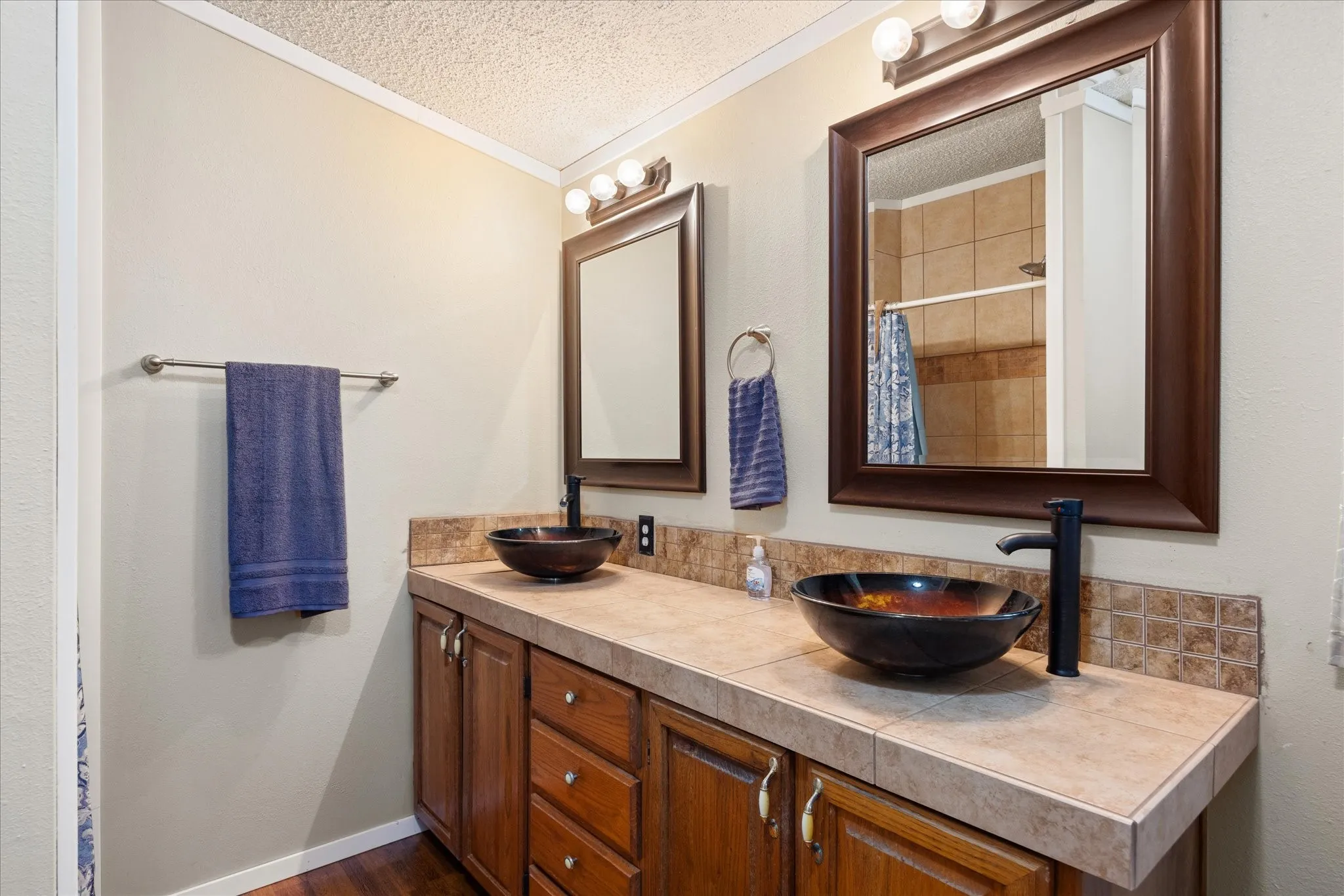 Mobile Home For Sale in Hood County , 6931 Tin Top Highway, Weatherford, Texas 76087, 4 Bedroom, 3 Bathroom, Garage spaces, 2,128 Sqft, built in 1998, mls#21252439, Real Estate Agent in Weatherford, Homes For Sale in Hood county, Homes For Sale in Weatherford, Realtor in Weatherford Texas, Real Estate Brokerage Independent Realty Texas, Luminita Cordes Realtor