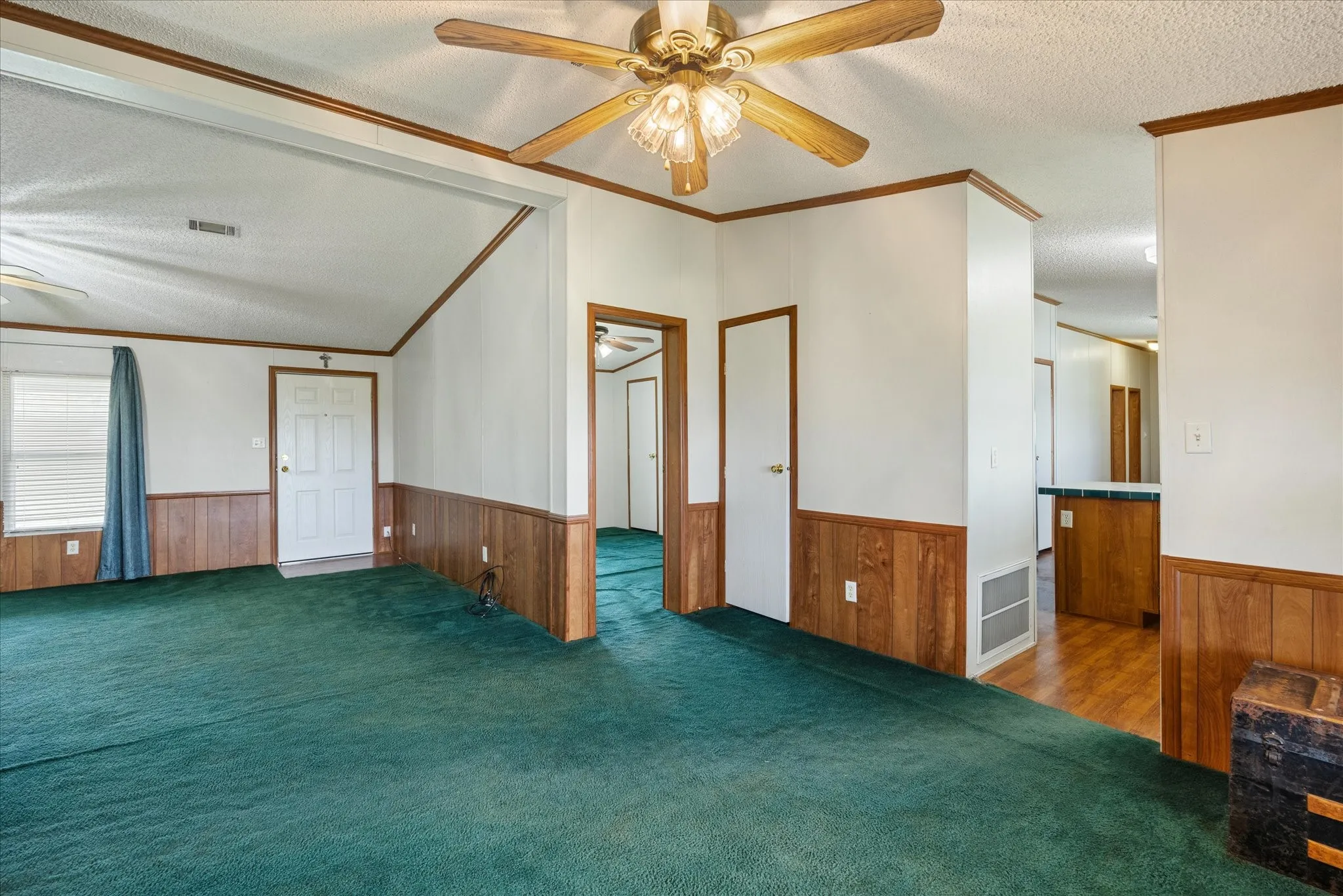 Mobile Home For Sale in Hood County , 6931 Tin Top Highway, Weatherford, Texas 76087, 4 Bedroom, 3 Bathroom, Garage spaces, 2,128 Sqft, built in 1998, mls#21252439, Real Estate Agent in Weatherford, Homes For Sale in Hood county, Homes For Sale in Weatherford, Realtor in Weatherford Texas, Real Estate Brokerage Independent Realty Texas, Luminita Cordes Realtor