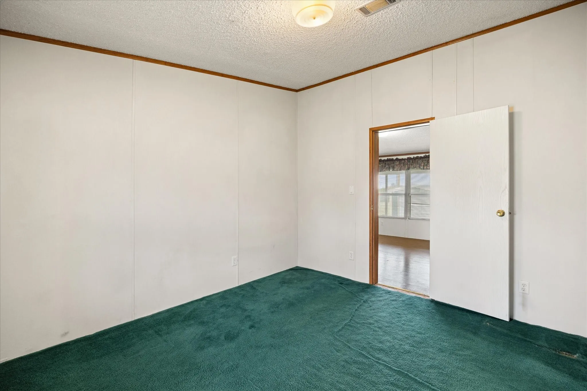 Mobile Home For Sale in Hood County , 6931 Tin Top Highway, Weatherford, Texas 76087, 4 Bedroom, 3 Bathroom, Garage spaces, 2,128 Sqft, built in 1998, mls#21252439, Real Estate Agent in Weatherford, Homes For Sale in Hood county, Homes For Sale in Weatherford, Realtor in Weatherford Texas, Real Estate Brokerage Independent Realty Texas, Luminita Cordes Realtor