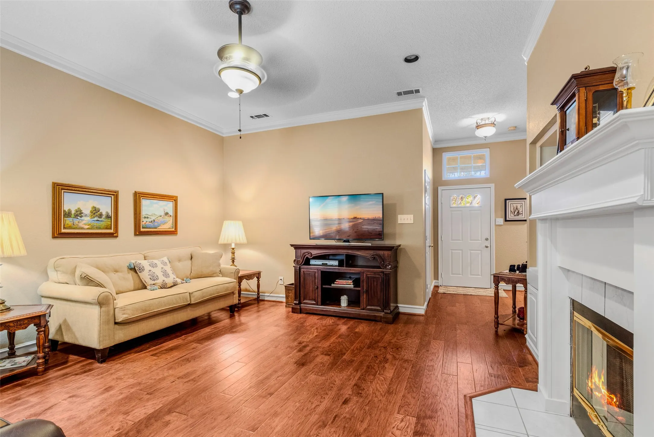 Single Family Residence For Sale in Kaufman County , 507 Azalea Drive, Forney, Texas 75126, 3 Bedroom, 2 Bathroom, 2 Garage spaces, 1,598 Sqft, built in 1993, Preowned, mls#21134592, Real Estate Agent in Forney, Homes For Sale in Kaufman county, Homes For Sale in Forney, Realtor in Forney Texas, Real Estate Brokerage Independent Realty Texas, Luminita Cordes Realtor