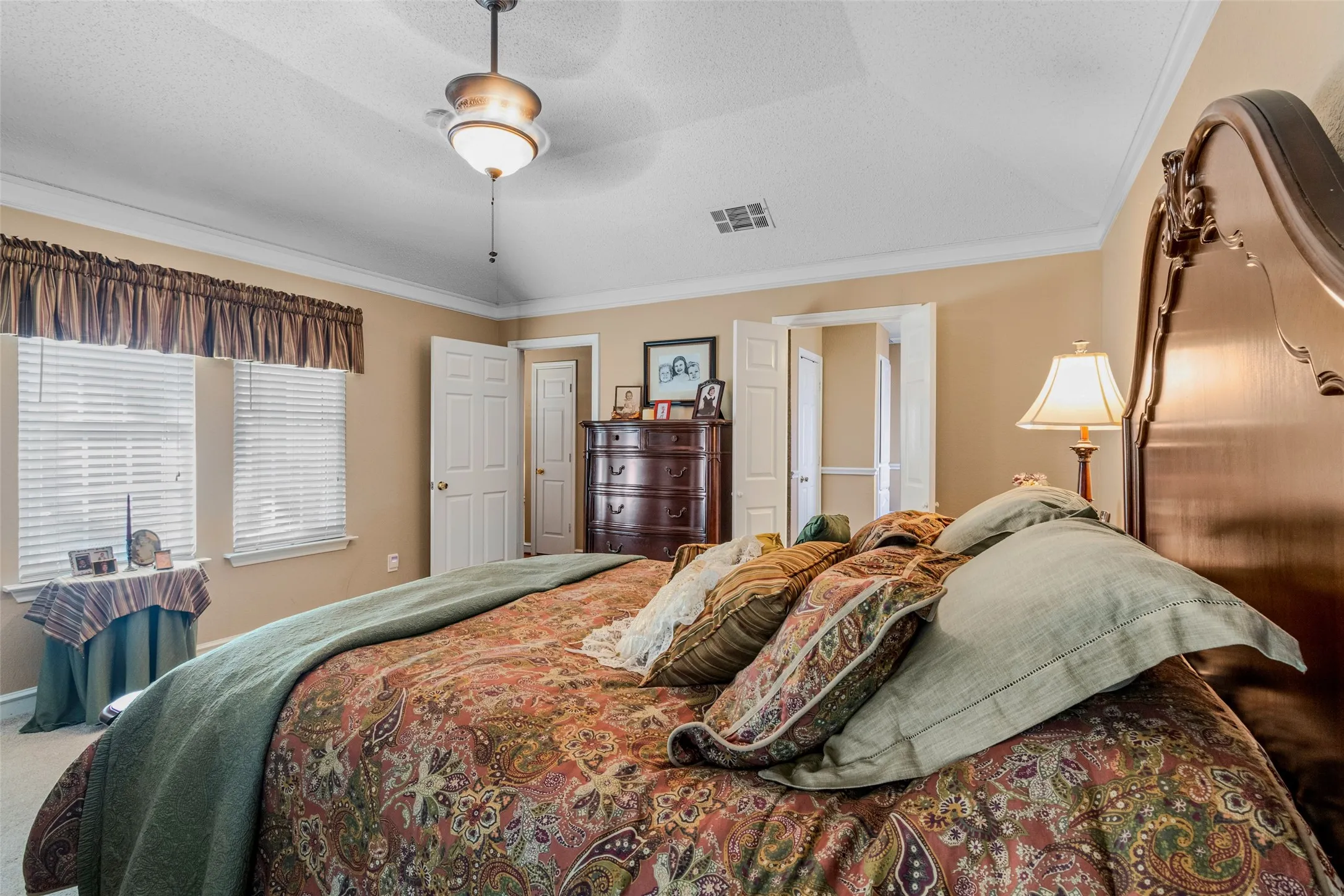 Single Family Residence For Sale in Kaufman County , 507 Azalea Drive, Forney, Texas 75126, 3 Bedroom, 2 Bathroom, 2 Garage spaces, 1,598 Sqft, built in 1993, Preowned, mls#21134592, Real Estate Agent in Forney, Homes For Sale in Kaufman county, Homes For Sale in Forney, Realtor in Forney Texas, Real Estate Brokerage Independent Realty Texas, Luminita Cordes Realtor