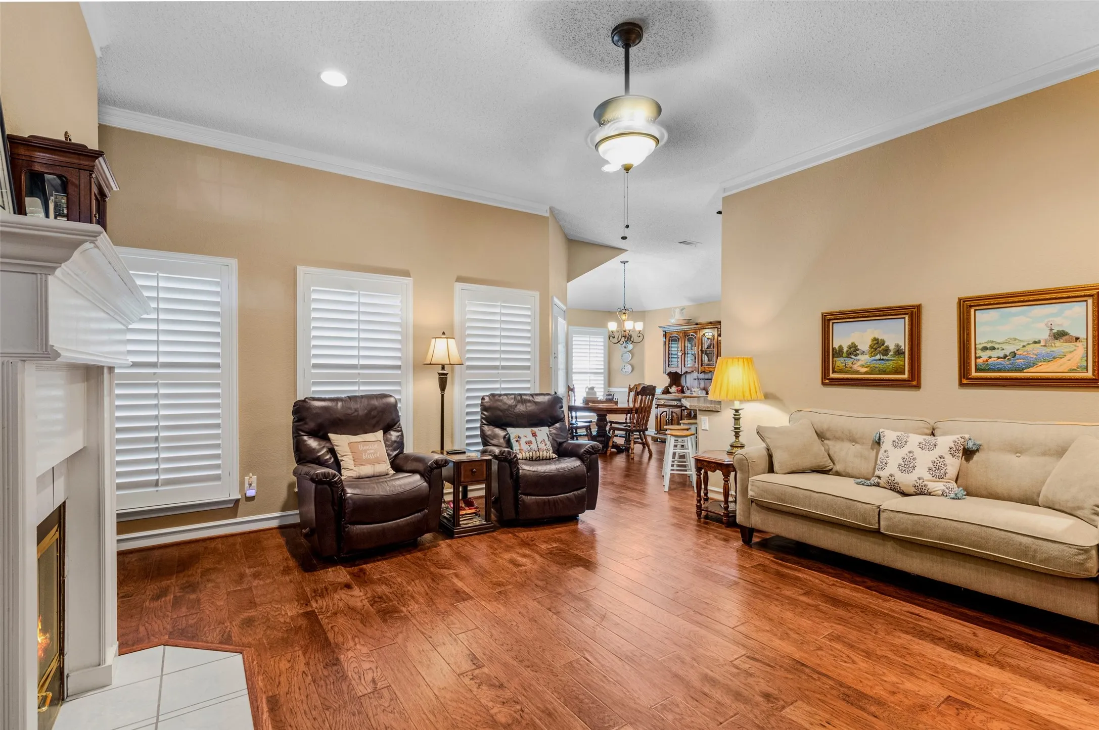 Single Family Residence For Sale in Kaufman County , 507 Azalea Drive, Forney, Texas 75126, 3 Bedroom, 2 Bathroom, 2 Garage spaces, 1,598 Sqft, built in 1993, Preowned, mls#21134592, Real Estate Agent in Forney, Homes For Sale in Kaufman county, Homes For Sale in Forney, Realtor in Forney Texas, Real Estate Brokerage Independent Realty Texas, Luminita Cordes Realtor