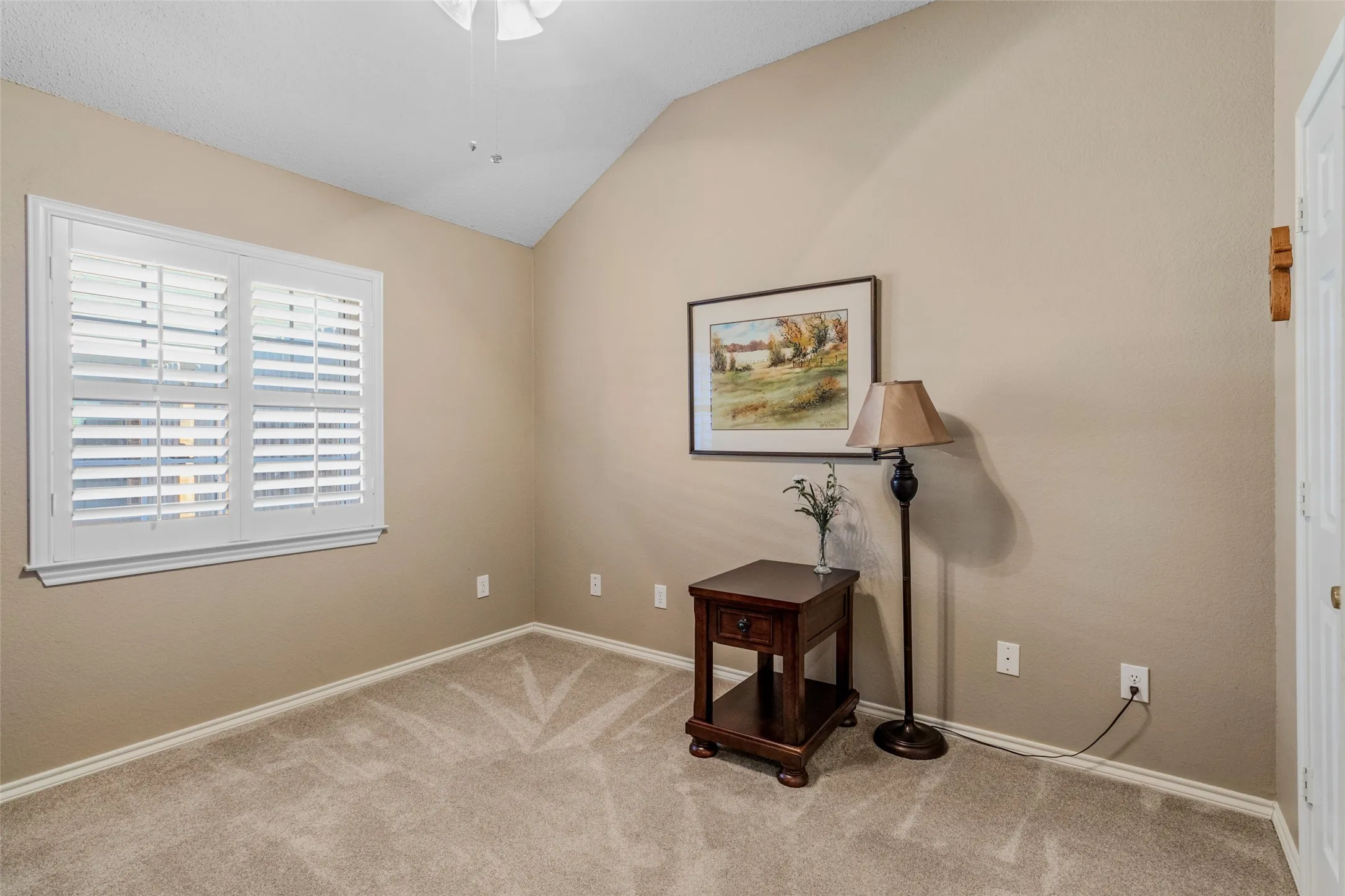 Single Family Residence For Sale in Kaufman County , 507 Azalea Drive, Forney, Texas 75126, 3 Bedroom, 2 Bathroom, 2 Garage spaces, 1,598 Sqft, built in 1993, Preowned, mls#21134592, Real Estate Agent in Forney, Homes For Sale in Kaufman county, Homes For Sale in Forney, Realtor in Forney Texas, Real Estate Brokerage Independent Realty Texas, Luminita Cordes Realtor