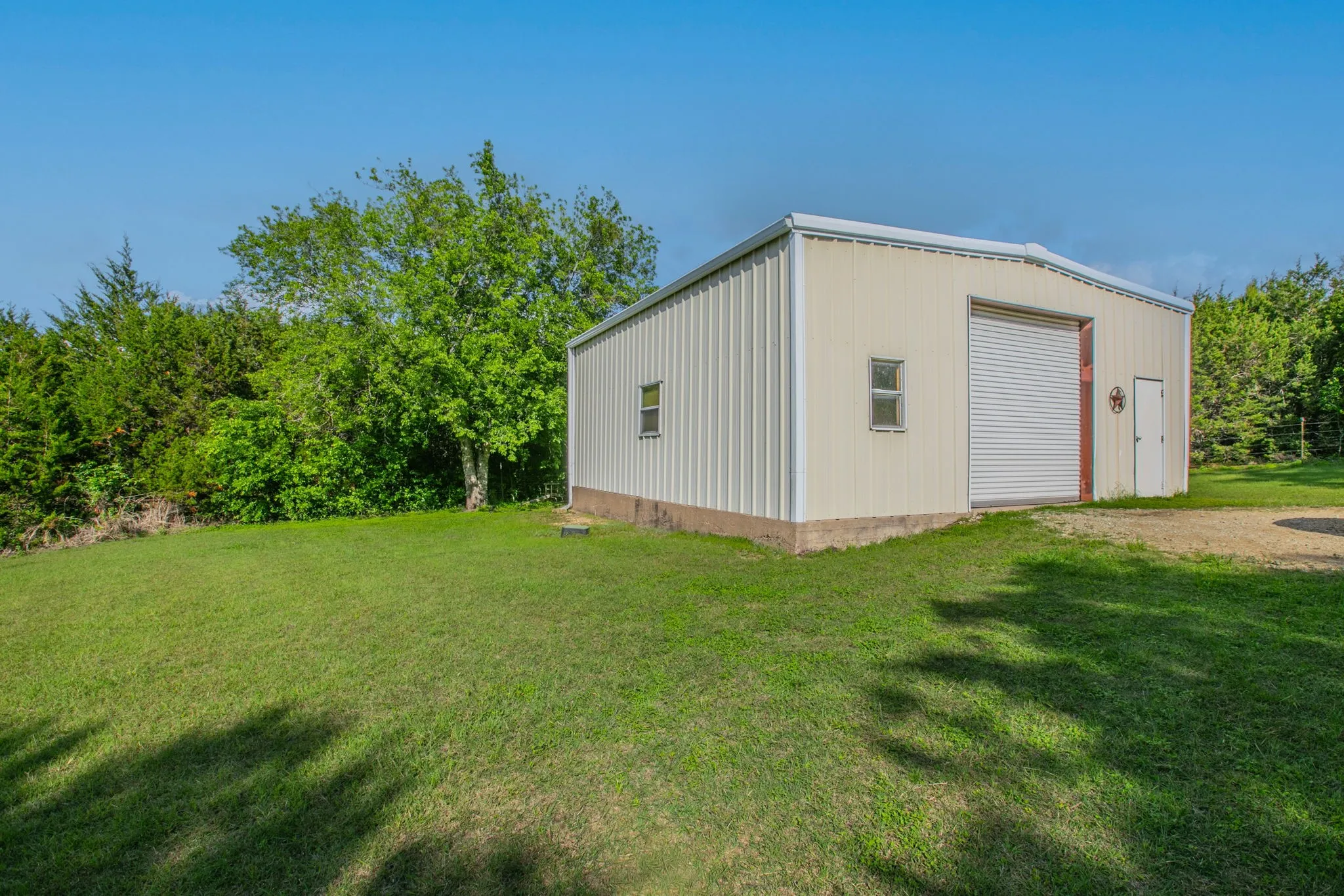 Farm For Sale in Bosque County , 5636 Fm 56, Clifton, Texas 76634, 3 Bedrooms, 2 Bathrooms, 2 Garage spaces, 1,847 Sqft, built in 2003, Price $775,000, mls#21252359, Real Estate Agent in Clifton, Homes For Sale in Bosque county, Homes For Sale in Clifton, Realtor in Clifton Texas, Real Estate Brokerage Independent Realty Texas, Luminita Cordes Realtor