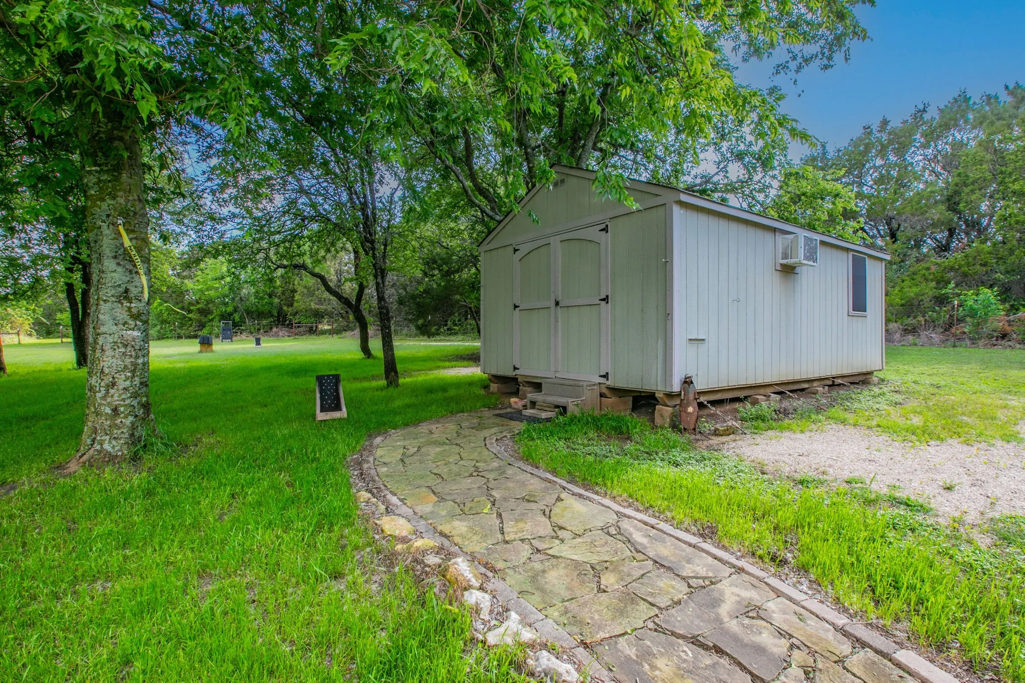 Farm For Sale in Bosque County , 5636 Fm 56, Clifton, Texas 76634, 3 Bedrooms, 2 Bathrooms, 2 Garage spaces, 1,847 Sqft, built in 2003, Price $775,000, mls#21252359, Real Estate Agent in Clifton, Homes For Sale in Bosque county, Homes For Sale in Clifton, Realtor in Clifton Texas, Real Estate Brokerage Independent Realty Texas, Luminita Cordes Realtor