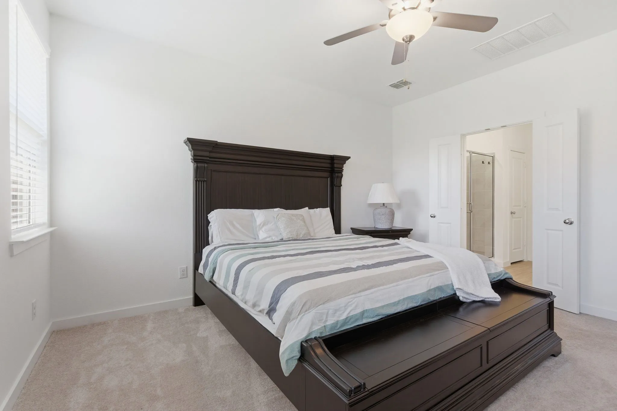 Single Family Residence For Sale in Denton County , 339 Texas Trail, Justin, Texas 76247, 3 Bedroom, 3 Bathroom, 2 Garage spaces, 1,601 Sqft, built in 2024, Preowned, mls#21234744, Real Estate Agent in Justin, Homes For Sale in Denton county, Homes For Sale in Justin, Realtor in Justin Texas, Real Estate Brokerage Independent Realty Texas, Luminita Cordes Realtor