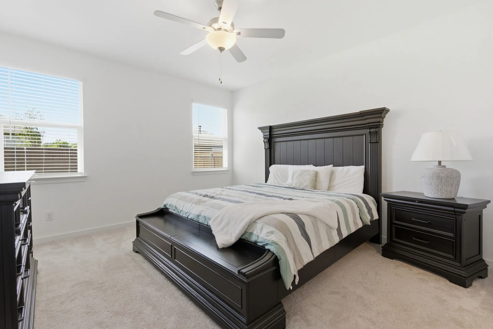 Single Family Residence For Sale in Denton County , 339 Texas Trail, Justin, Texas 76247, 3 Bedroom, 3 Bathroom, 2 Garage spaces, 1,601 Sqft, built in 2024, Preowned, mls#21234744, Real Estate Agent in Justin, Homes For Sale in Denton county, Homes For Sale in Justin, Realtor in Justin Texas, Real Estate Brokerage Independent Realty Texas, Luminita Cordes Realtor