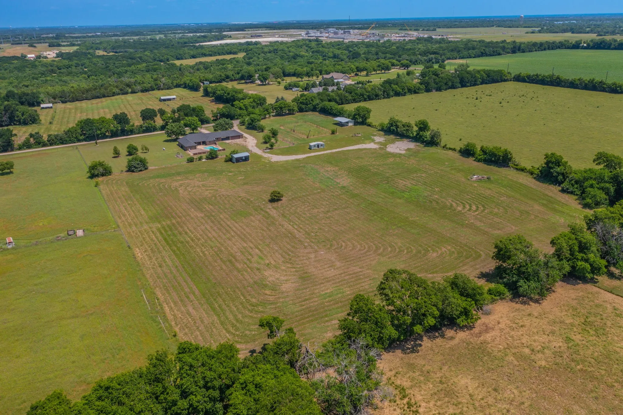 Farm For Sale in Collin County , 241 Highridge Drive, New Hope, Texas 75071, 5 Bedroom, 3 Bathroom, 2 Garage spaces, 2,592 Sqft, built in 1985, mls#21251234, Real Estate Agent in New Hope, Homes For Sale in Collin county, Homes For Sale in New Hope, Realtor in New Hope Texas, Real Estate Brokerage Independent Realty Texas, Luminita Cordes Realtor