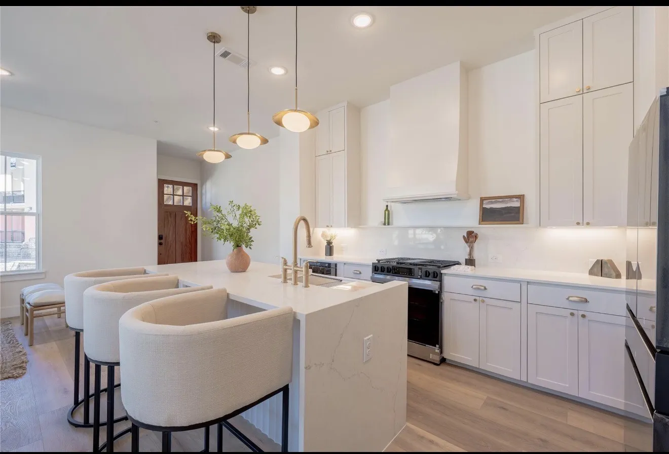 Condominium For Sale in Rockwall County , 2026 Portofino Drive, Rockwall, Texas 75032, 3 Bedroom, 3 Bathroom, Garage spaces, 1,960 Sqft, built in 2023, New Construction - Complete, mls#21252619, Real Estate Agent in Rockwall, Homes For Sale in Rockwall county, Homes For Sale in Rockwall, Realtor in Rockwall Texas, Real Estate Brokerage Independent Realty Texas, Luminita Cordes Realtor