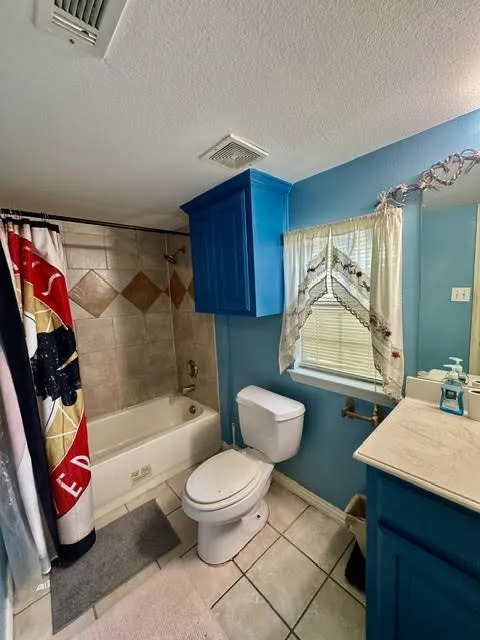 Single Family Residence For Sale in Tarrant County , 9619 Santa Monica Drive, Fort Worth, Texas 76116, 4 Bedrooms, 3 Bathrooms, Garage spaces, 2,779 Sqft, built in 2002, Price $349,000, mls#21252627, Real Estate Agent in Fort Worth, Homes For Sale in Tarrant county, Homes For Sale in Fort Worth, Realtor in Fort Worth Texas, Real Estate Brokerage Independent Realty Texas, Luminita Cordes Realtor