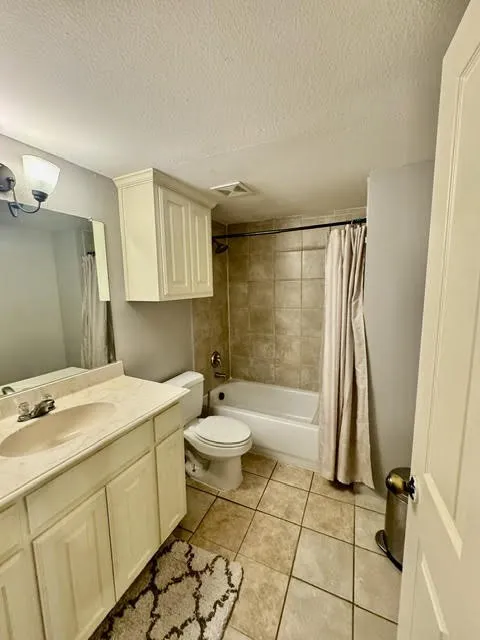 Single Family Residence For Sale in Tarrant County , 9619 Santa Monica Drive, Fort Worth, Texas 76116, 4 Bedrooms, 3 Bathrooms, Garage spaces, 2,779 Sqft, built in 2002, Price $349,000, mls#21252627, Real Estate Agent in Fort Worth, Homes For Sale in Tarrant county, Homes For Sale in Fort Worth, Realtor in Fort Worth Texas, Real Estate Brokerage Independent Realty Texas, Luminita Cordes Realtor