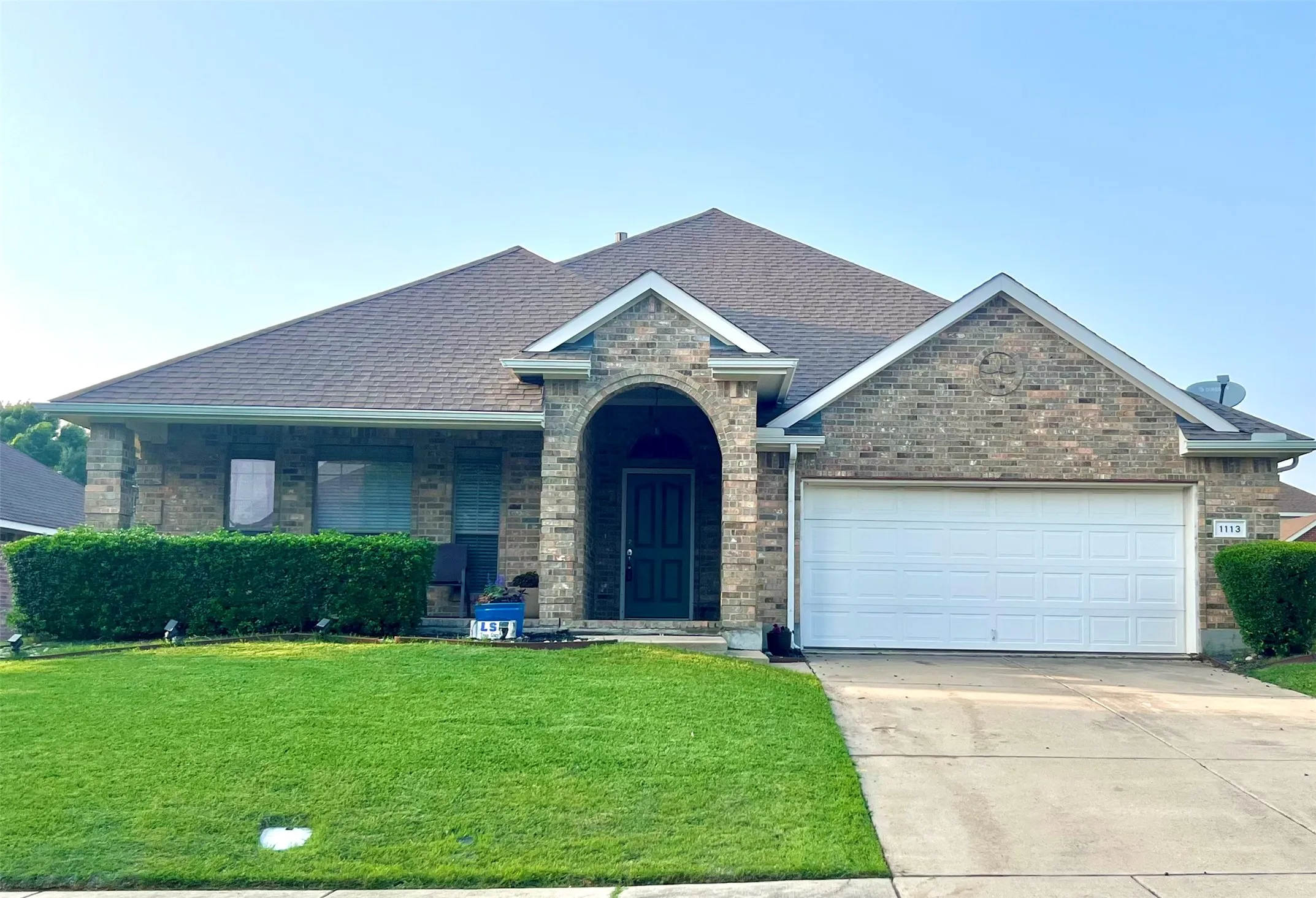 Single Family Residence For Sale in Dallas County , 1113 Devonshire Drive, Glenn Heights, Texas 75154, 3 Bedroom, 2 Bathroom, 2 Garage spaces, 2,208 Sqft, built in 2007, mls#21247754, Real Estate Agent in Glenn Heights, Homes For Sale in Dallas county, Homes For Sale in Glenn Heights, Realtor in Glenn Heights Texas, Real Estate Brokerage Independent Realty Texas, Luminita Cordes Realtor