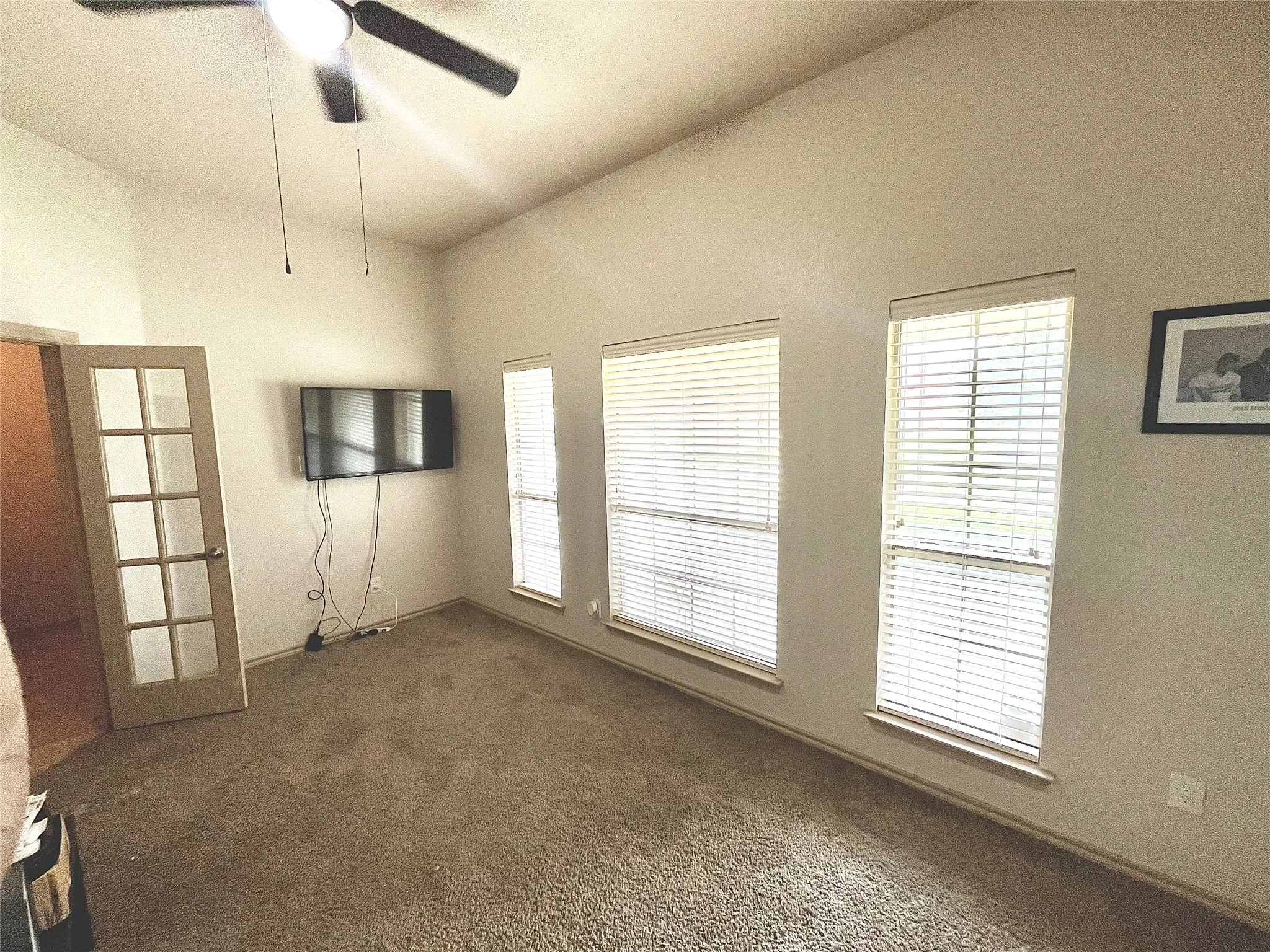 Single Family Residence For Sale in Dallas County , 1113 Devonshire Drive, Glenn Heights, Texas 75154, 3 Bedroom, 2 Bathroom, 2 Garage spaces, 2,208 Sqft, built in 2007, mls#21247754, Real Estate Agent in Glenn Heights, Homes For Sale in Dallas county, Homes For Sale in Glenn Heights, Realtor in Glenn Heights Texas, Real Estate Brokerage Independent Realty Texas, Luminita Cordes Realtor