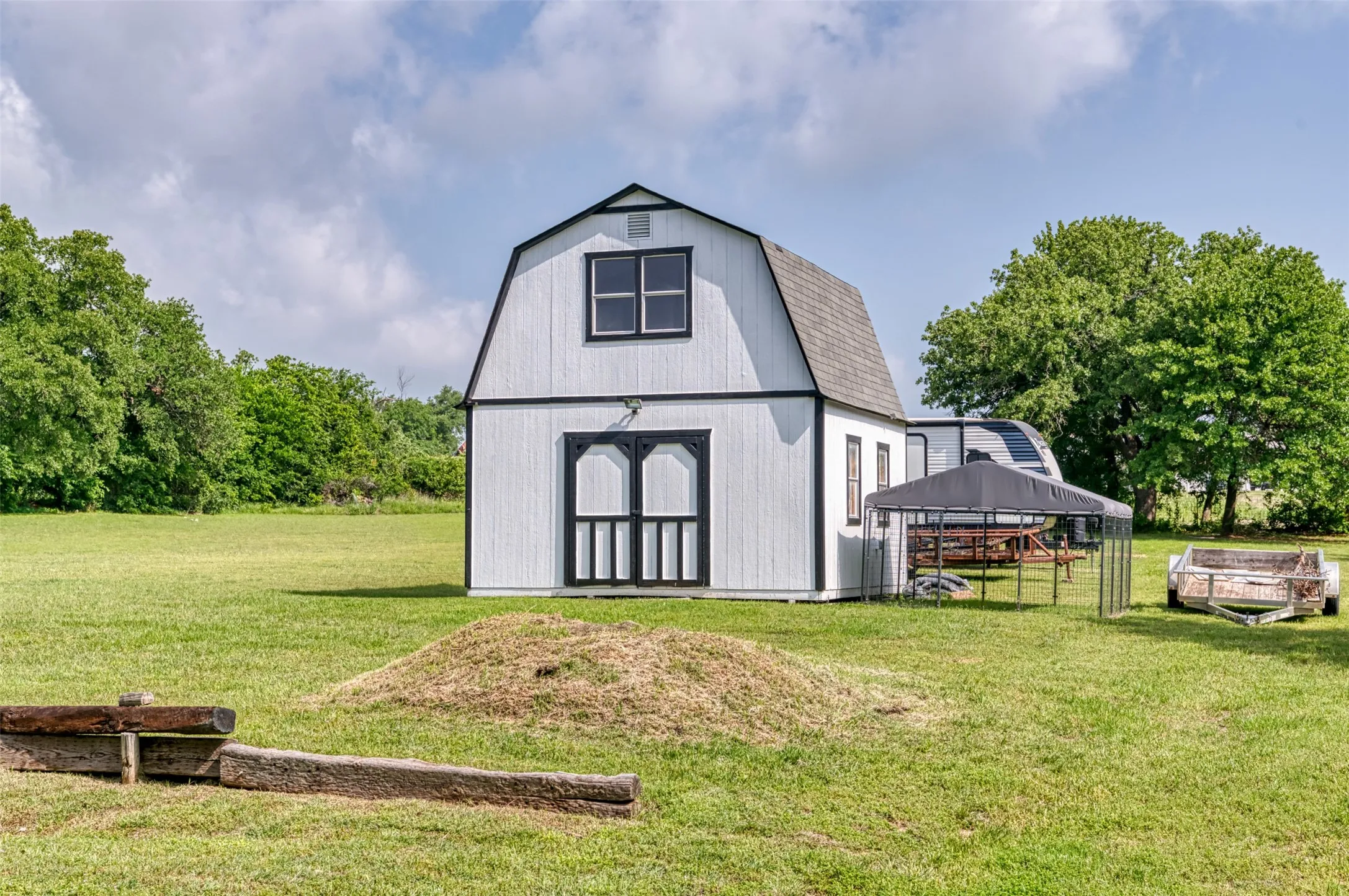 Single Family Residence For Sale in Parker County , 2268 Tanglewood Street, Weatherford, Texas 76085, 4 Bedroom, 2 Bathroom, 2 Garage spaces, 1,913 Sqft, built in 1979, mls#21240329, Real Estate Agent in Weatherford, Homes For Sale in Parker county, Homes For Sale in Weatherford, Realtor in Weatherford Texas, Real Estate Brokerage Independent Realty Texas, Luminita Cordes Realtor