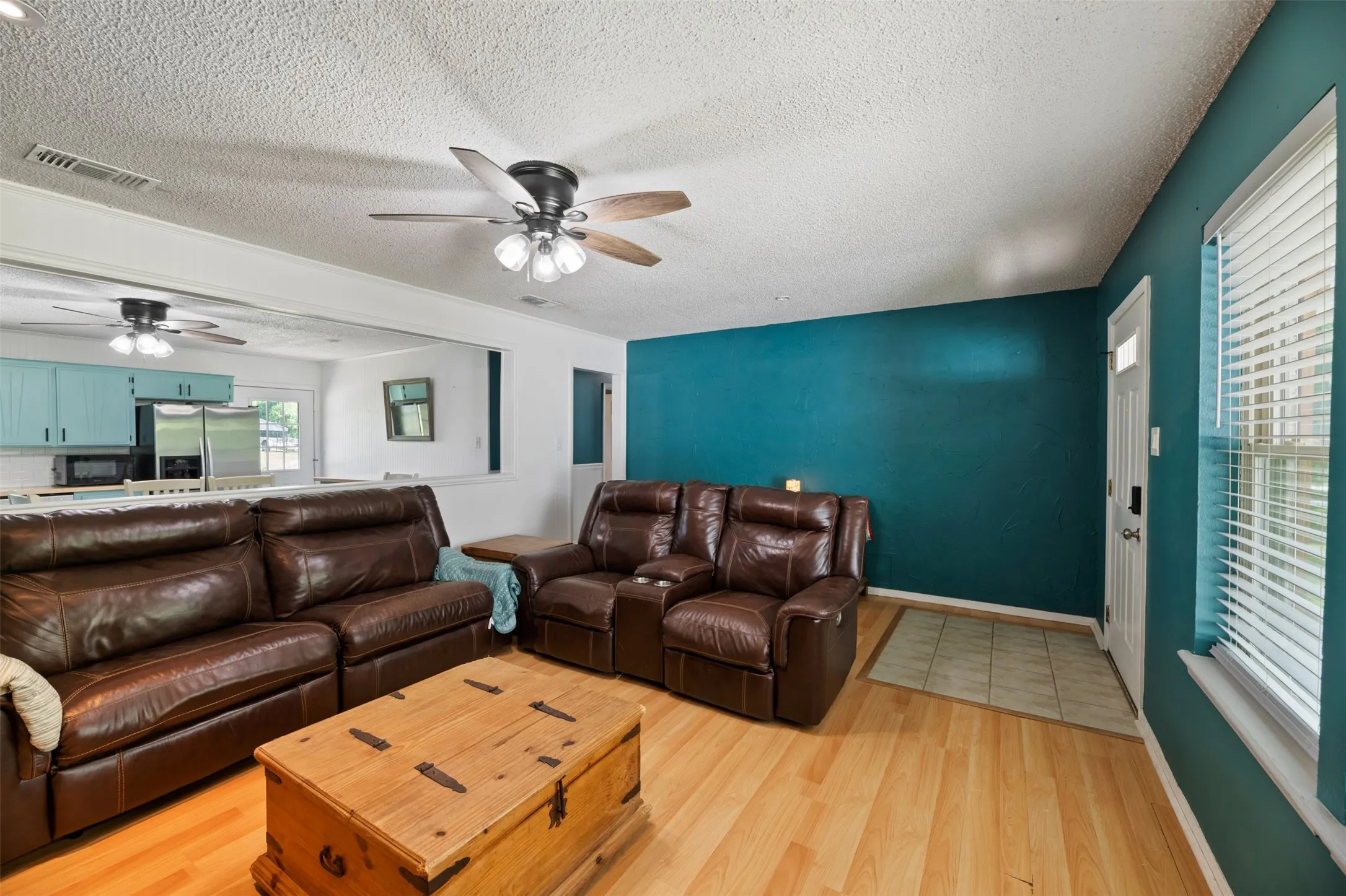 Single Family Residence For Sale in Parker County , 2268 Tanglewood Street, Weatherford, Texas 76085, 4 Bedroom, 2 Bathroom, 2 Garage spaces, 1,913 Sqft, built in 1979, mls#21240329, Real Estate Agent in Weatherford, Homes For Sale in Parker county, Homes For Sale in Weatherford, Realtor in Weatherford Texas, Real Estate Brokerage Independent Realty Texas, Luminita Cordes Realtor