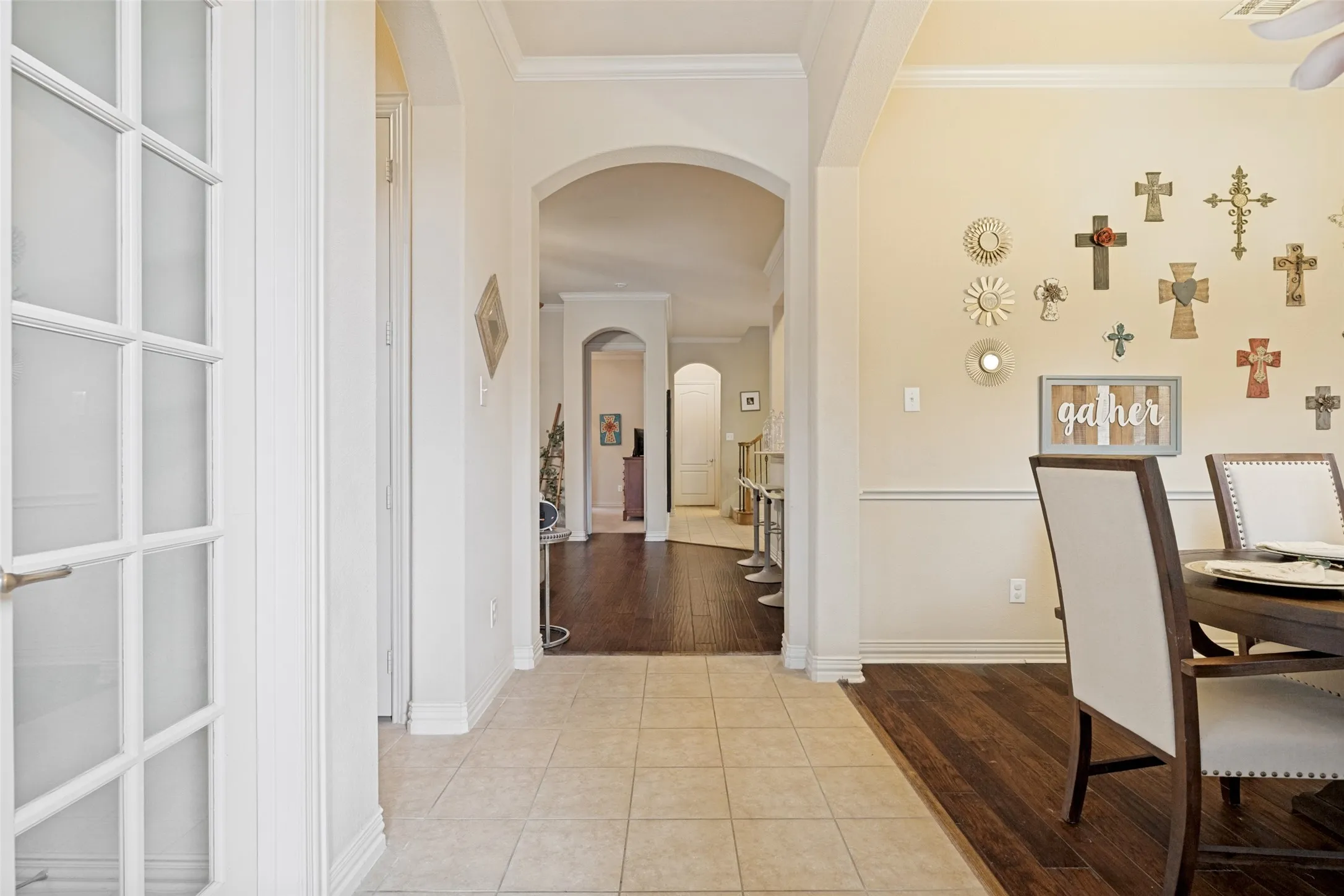 Single Family Residence For Sale in Denton County , 1547 Barksdale Drive, Lewisville, Texas 75077, 3 Bedroom, 3 Bathroom, 2 Garage spaces, 2,386 Sqft, built in 2008, Preowned, mls#21251050, Real Estate Agent in Lewisville, Homes For Sale in Denton county, Homes For Sale in Lewisville, Realtor in Lewisville Texas, Real Estate Brokerage Independent Realty Texas, Luminita Cordes Realtor