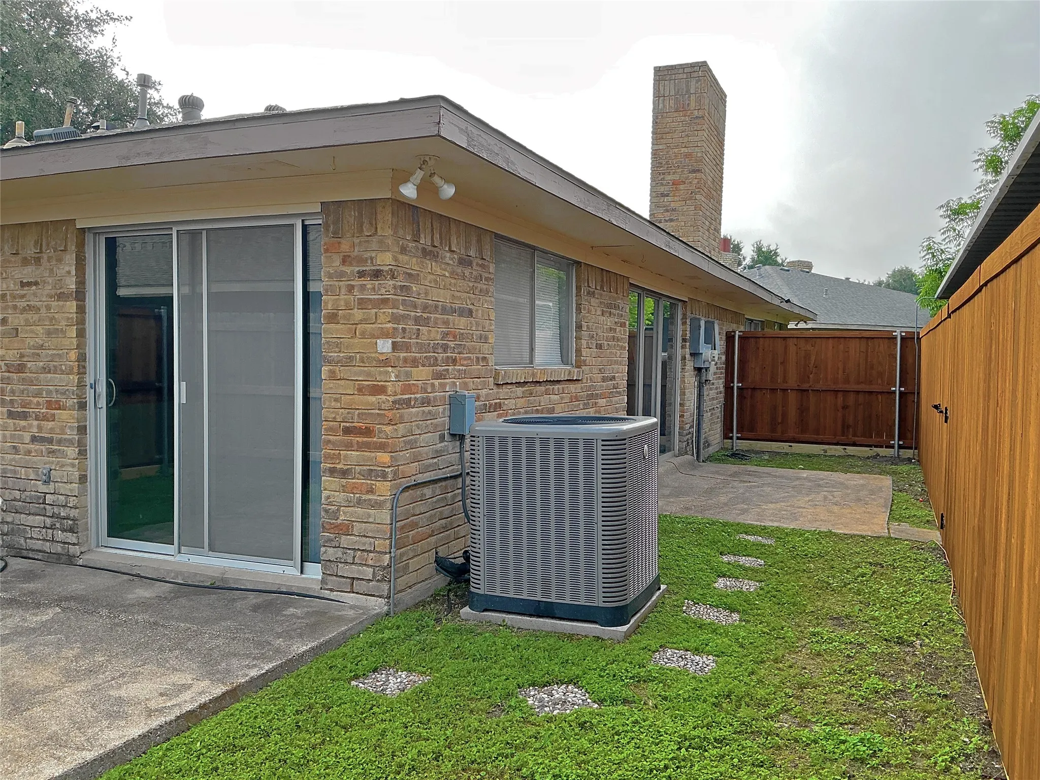 Duplex For Sale in Dallas County , 308 Towne House Lane, Richardson, Texas 75081, 6 Bedroom, 4 Bathroom, Garage spaces, 0 Sqft, built in 1973, Preowned, mls#21252727, Real Estate Agent in Richardson, Homes For Sale in Dallas county, Homes For Sale in Richardson, Realtor in Richardson Texas, Real Estate Brokerage Independent Realty Texas, Luminita Cordes Realtor