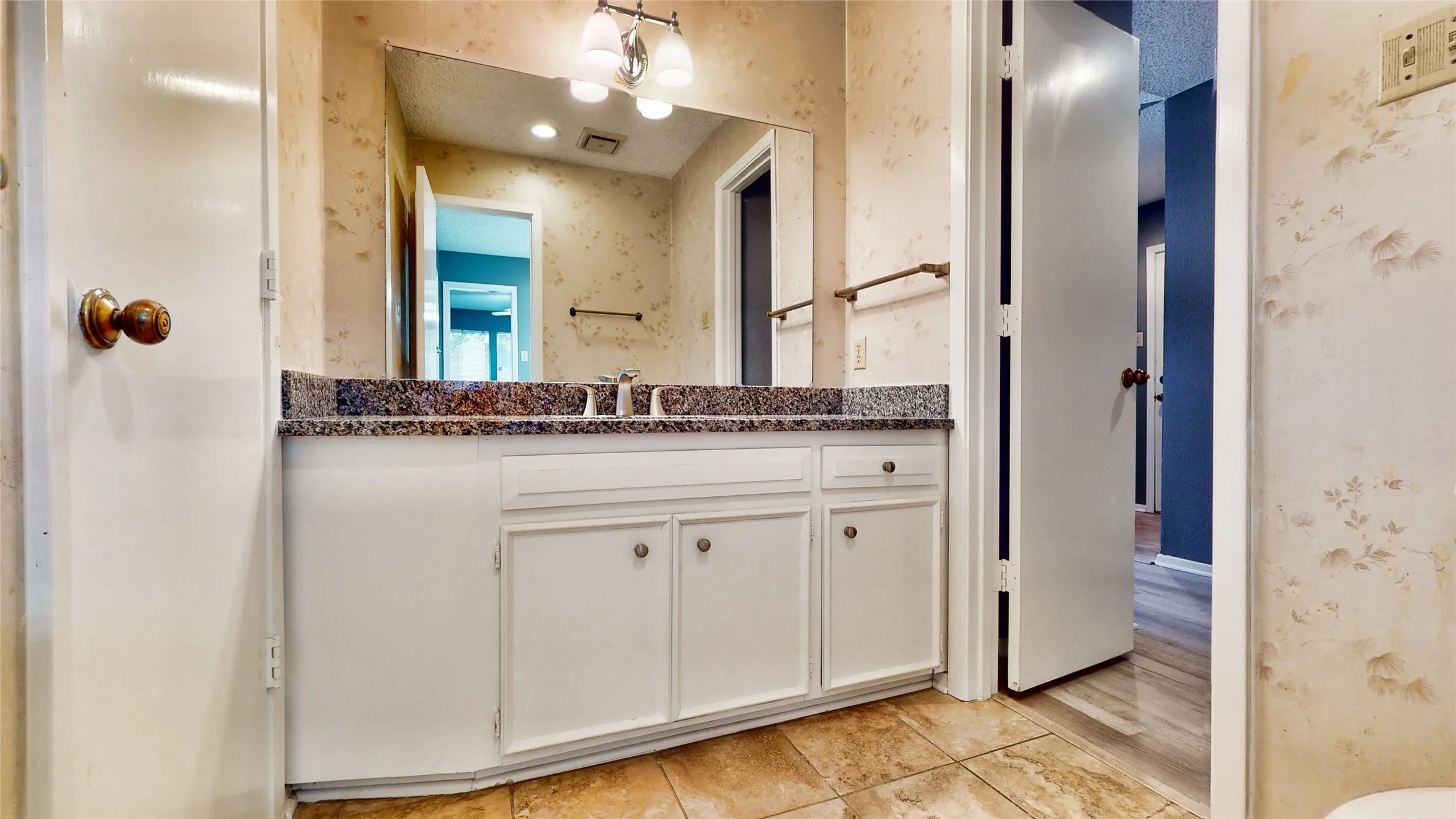 Duplex For Sale in Dallas County , 308 Towne House Lane, Richardson, Texas 75081, 6 Bedroom, 4 Bathroom, Garage spaces, 0 Sqft, built in 1973, Preowned, mls#21252727, Real Estate Agent in Richardson, Homes For Sale in Dallas county, Homes For Sale in Richardson, Realtor in Richardson Texas, Real Estate Brokerage Independent Realty Texas, Luminita Cordes Realtor