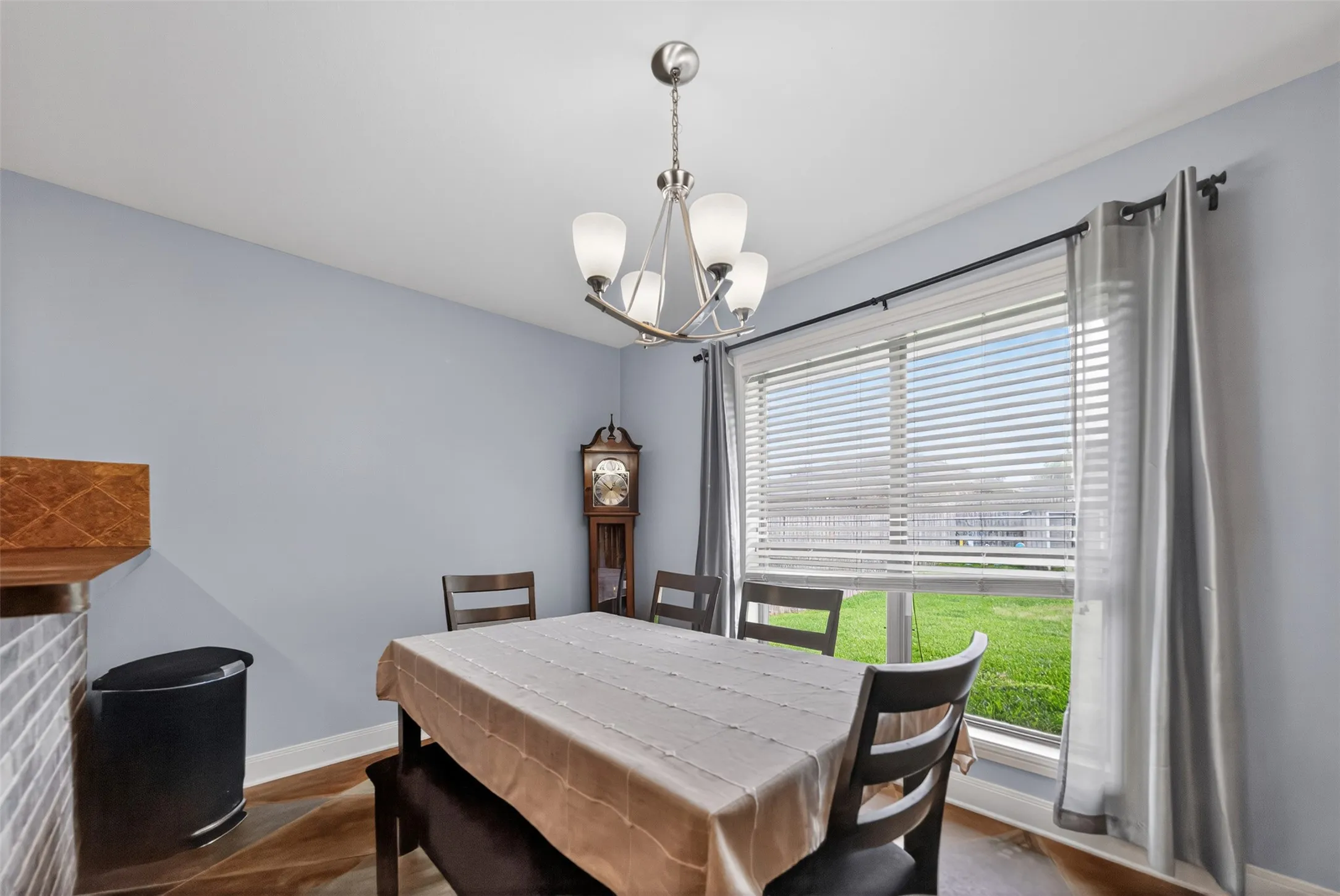 Single Family Residence For Sale in Smith County , 11673 Lanes End Drive, Flint, Texas 75762, 3 Bedroom, 2 Bathroom, 2 Garage spaces, 1,682 Sqft, built in 2009, Preowned, mls#21252735, Real Estate Agent in Flint, Homes For Sale in Smith county, Homes For Sale in Flint, Realtor in Flint Texas, Real Estate Brokerage Independent Realty Texas, Luminita Cordes Realtor