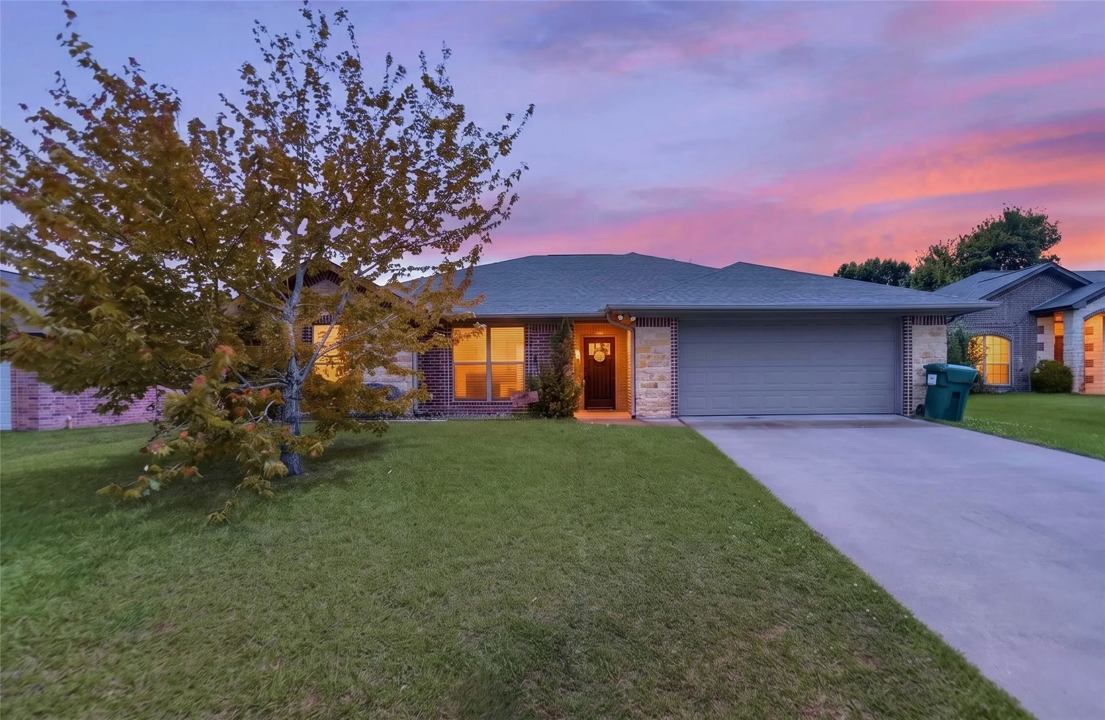 Single Family Residence For Sale in Smith County , 11673 Lanes End Drive, Flint, Texas 75762, 3 Bedroom, 2 Bathroom, 2 Garage spaces, 1,682 Sqft, built in 2009, Preowned, mls#21252735, Real Estate Agent in Flint, Homes For Sale in Smith county, Homes For Sale in Flint, Realtor in Flint Texas, Real Estate Brokerage Independent Realty Texas, Luminita Cordes Realtor