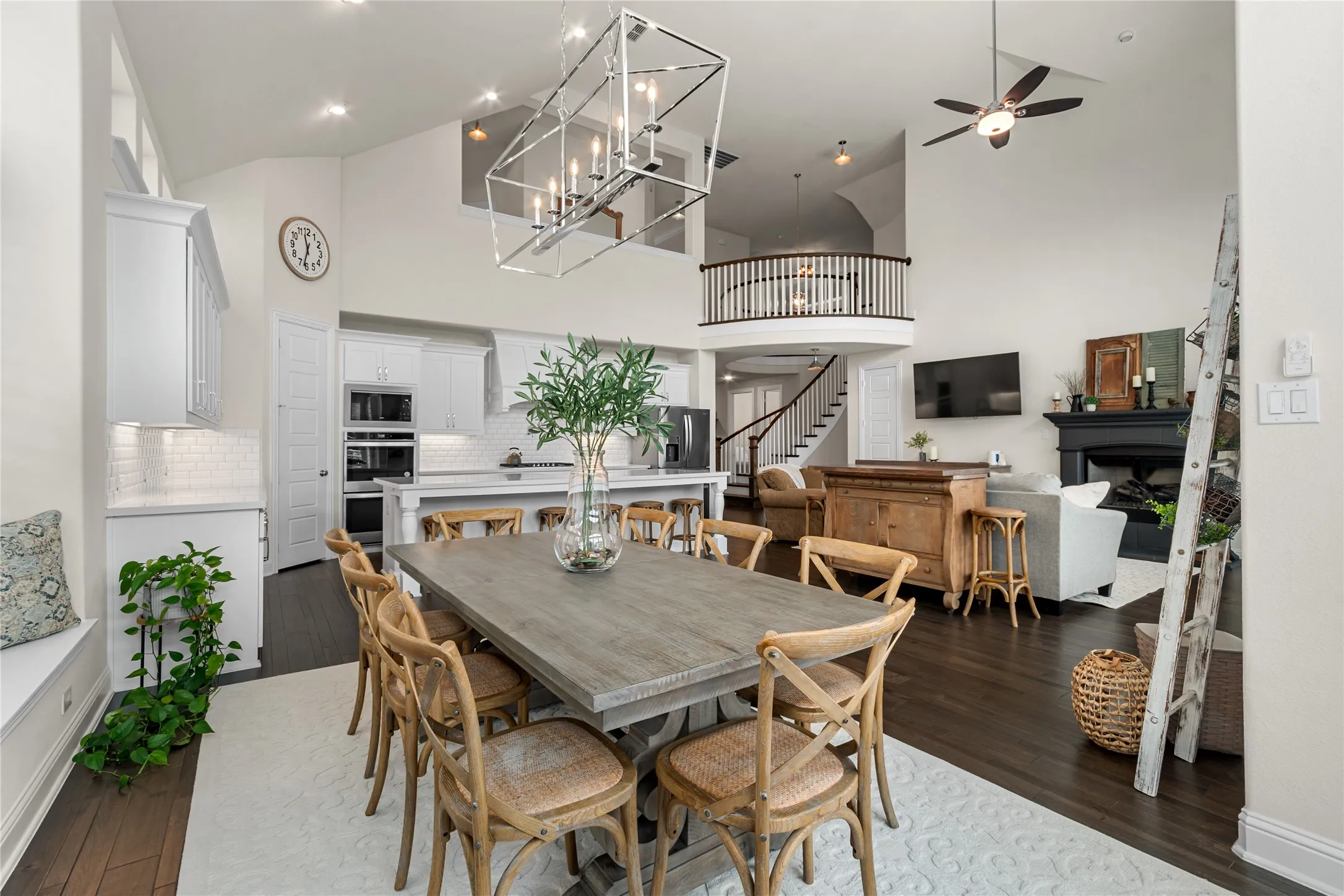 Single Family Residence For Sale in Collin County , 2904 Adon Springs Lane, Celina, Texas 75009, 5 Bedroom, 4 Bathroom, 3 Garage spaces, 3,666 Sqft, built in 2020, mls#21251176, Real Estate Agent in Celina, Homes For Sale in Collin county, Homes For Sale in Celina, Realtor in Celina Texas, Real Estate Brokerage Independent Realty Texas, Luminita Cordes Realtor