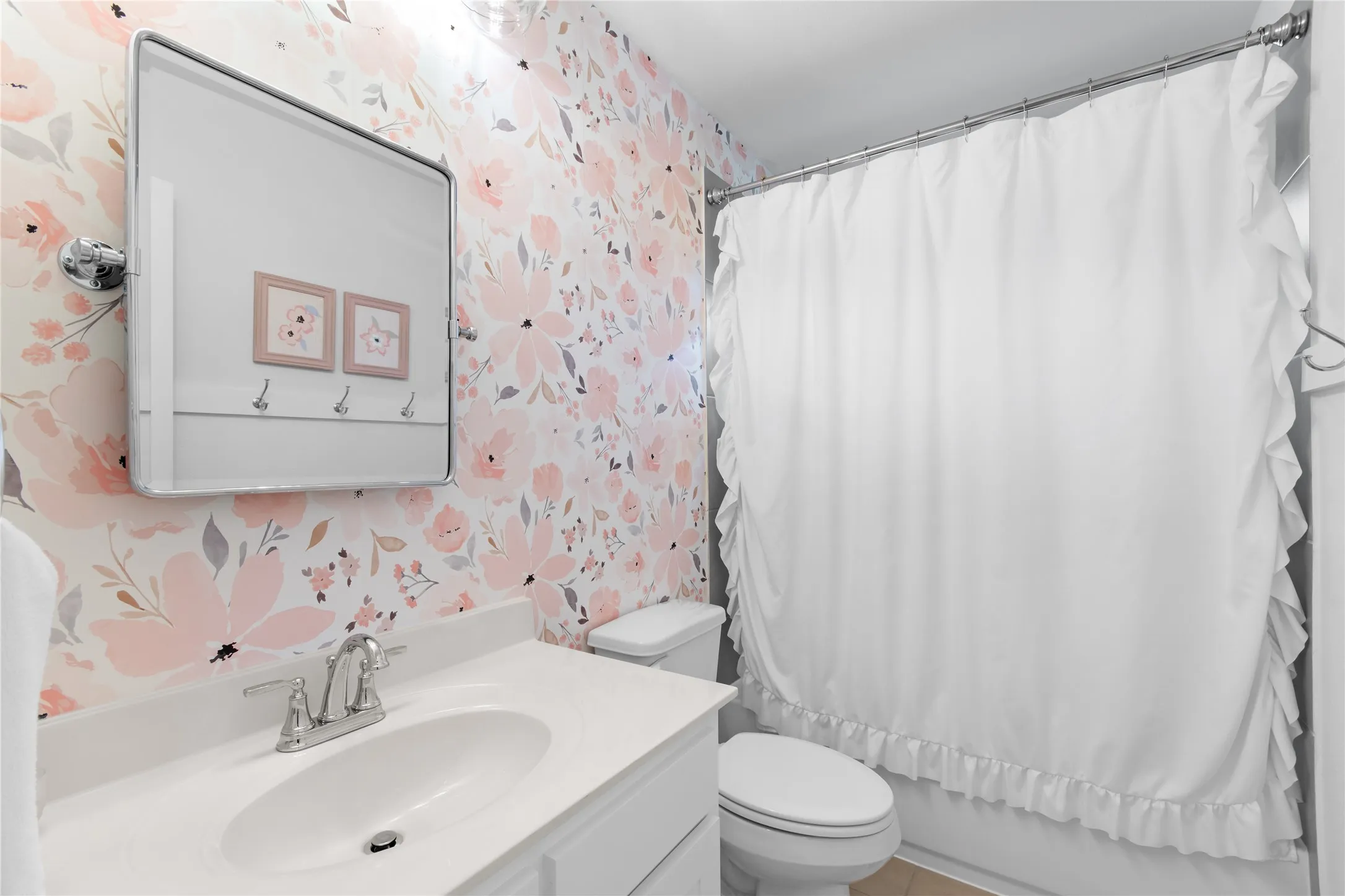 Single Family Residence For Sale in Collin County , 2904 Adon Springs Lane, Celina, Texas 75009, 5 Bedroom, 4 Bathroom, 3 Garage spaces, 3,666 Sqft, built in 2020, mls#21251176, Real Estate Agent in Celina, Homes For Sale in Collin county, Homes For Sale in Celina, Realtor in Celina Texas, Real Estate Brokerage Independent Realty Texas, Luminita Cordes Realtor