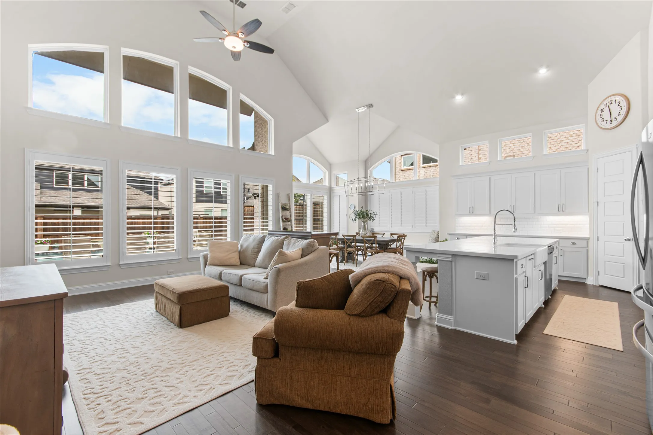 Single Family Residence For Sale in Collin County , 2904 Adon Springs Lane, Celina, Texas 75009, 5 Bedroom, 4 Bathroom, 3 Garage spaces, 3,666 Sqft, built in 2020, mls#21251176, Real Estate Agent in Celina, Homes For Sale in Collin county, Homes For Sale in Celina, Realtor in Celina Texas, Real Estate Brokerage Independent Realty Texas, Luminita Cordes Realtor