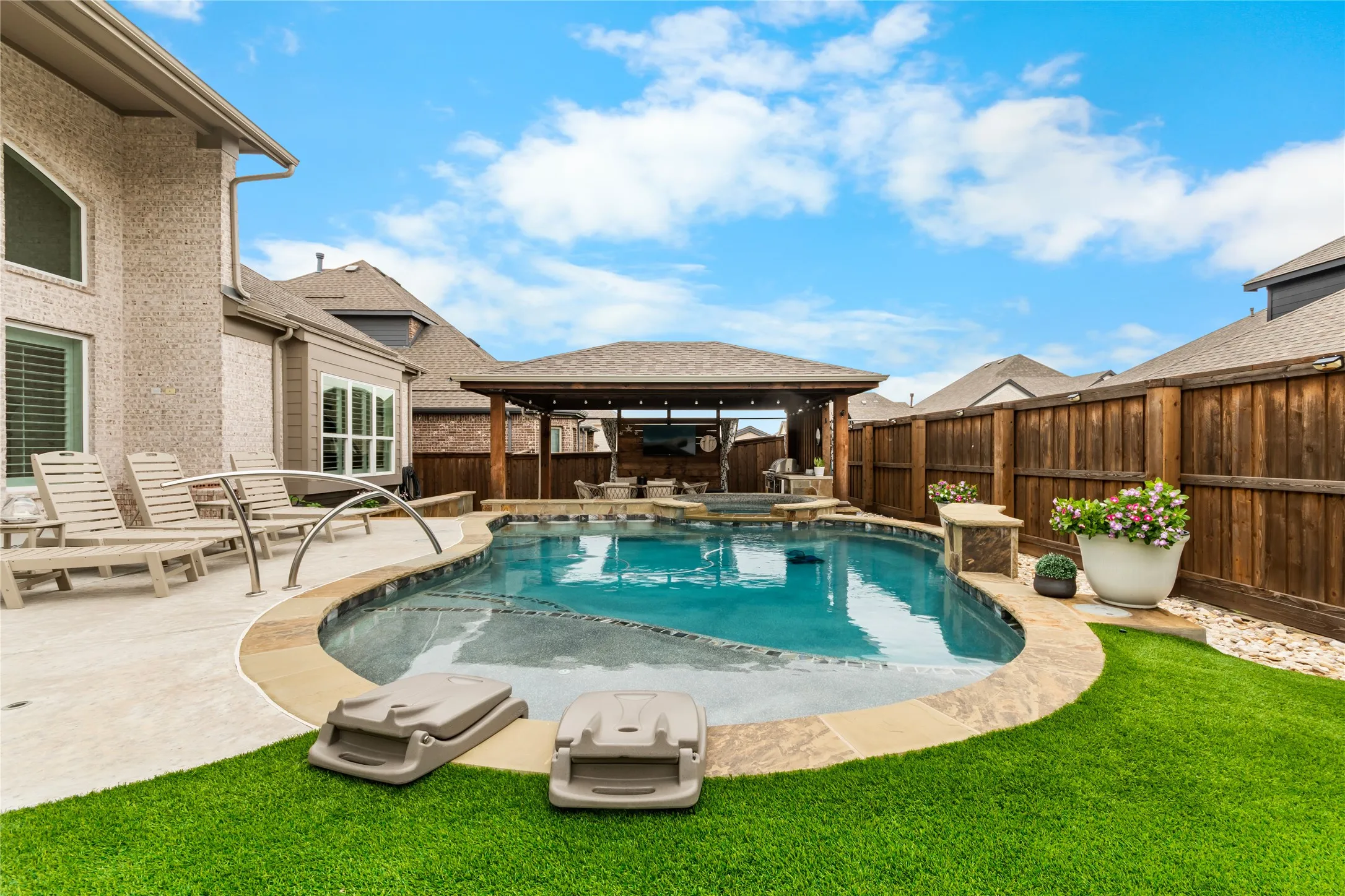 Single Family Residence For Sale in Collin County , 2904 Adon Springs Lane, Celina, Texas 75009, 5 Bedroom, 4 Bathroom, 3 Garage spaces, 3,666 Sqft, built in 2020, mls#21251176, Real Estate Agent in Celina, Homes For Sale in Collin county, Homes For Sale in Celina, Realtor in Celina Texas, Real Estate Brokerage Independent Realty Texas, Luminita Cordes Realtor