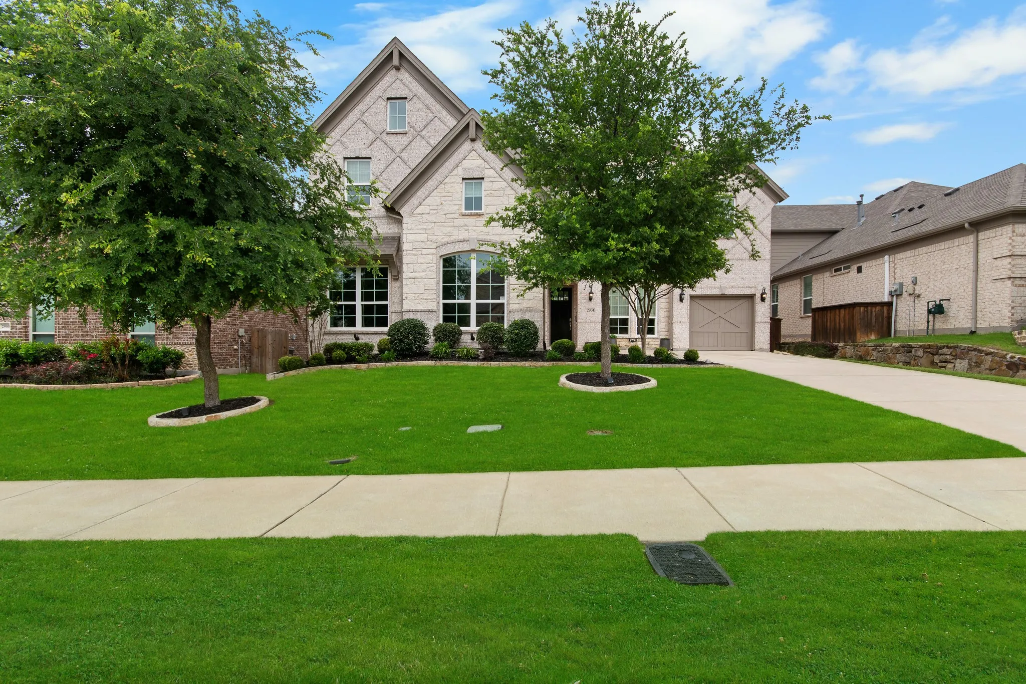 Single Family Residence For Sale in Collin County , 2904 Adon Springs Lane, Celina, Texas 75009, 5 Bedroom, 4 Bathroom, 3 Garage spaces, 3,666 Sqft, built in 2020, mls#21251176, Real Estate Agent in Celina, Homes For Sale in Collin county, Homes For Sale in Celina, Realtor in Celina Texas, Real Estate Brokerage Independent Realty Texas, Luminita Cordes Realtor