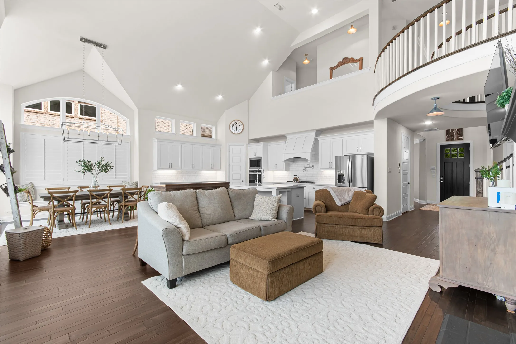 Single Family Residence For Sale in Collin County , 2904 Adon Springs Lane, Celina, Texas 75009, 5 Bedroom, 4 Bathroom, 3 Garage spaces, 3,666 Sqft, built in 2020, mls#21251176, Real Estate Agent in Celina, Homes For Sale in Collin county, Homes For Sale in Celina, Realtor in Celina Texas, Real Estate Brokerage Independent Realty Texas, Luminita Cordes Realtor