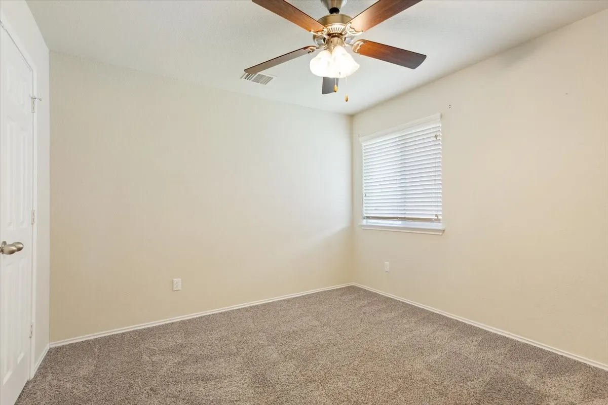 Single Family Residence For Sale in Mc Lennan County , 9448 Centennial Drive, Waco, Texas 76708, 3 Bedroom, 2 Bathroom, 2 Garage spaces, 1,844 Sqft, built in 2014, mls#21213429, Real Estate Agent in Waco, Homes For Sale in Mc Lennan county, Homes For Sale in Waco, Realtor in Waco Texas, Real Estate Brokerage Independent Realty Texas, Luminita Cordes Realtor