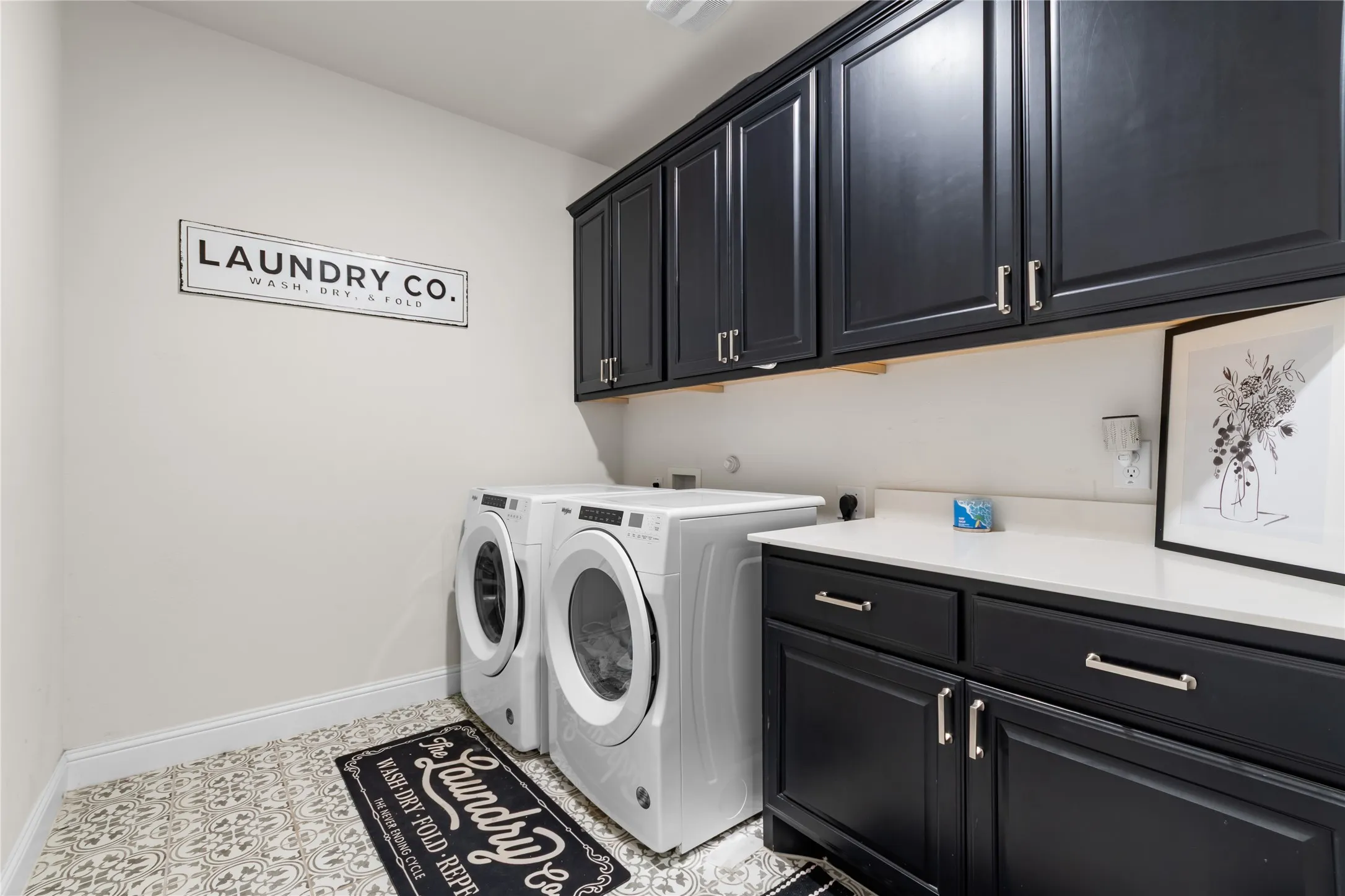Single Family Residence For Sale in Rockwall County , 2625 Loudon Street, Rockwall, Texas 75032, 4 Bedroom, 4 Bathroom, 2 Garage spaces, 3,427 Sqft, built in 2021, Preowned, mls#21240456, Real Estate Agent in Rockwall, Homes For Sale in Rockwall county, Homes For Sale in Rockwall, Realtor in Rockwall Texas, Real Estate Brokerage Independent Realty Texas, Luminita Cordes Realtor