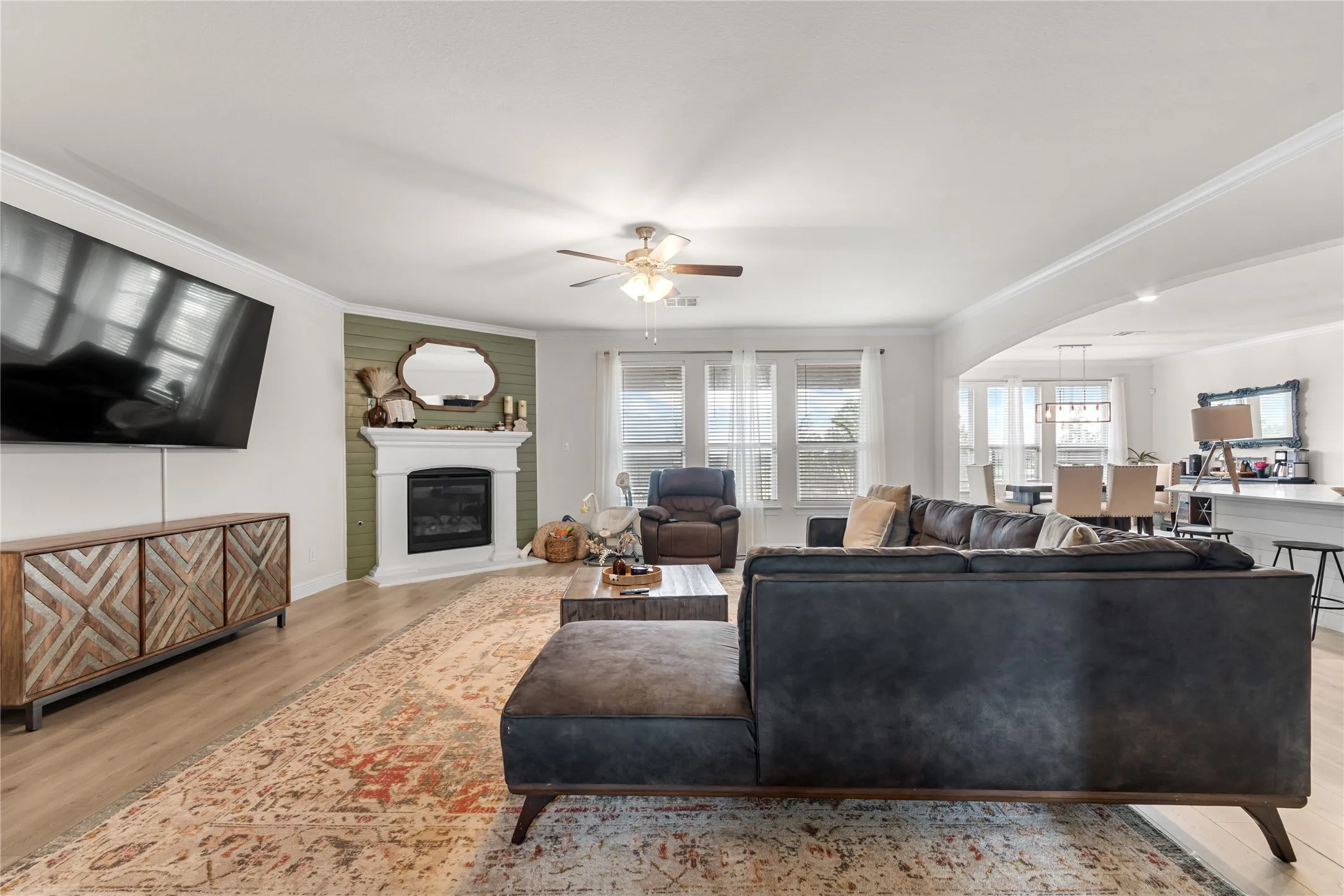 Single Family Residence For Sale in Rockwall County , 2625 Loudon Street, Rockwall, Texas 75032, 4 Bedroom, 4 Bathroom, 2 Garage spaces, 3,427 Sqft, built in 2021, Preowned, mls#21240456, Real Estate Agent in Rockwall, Homes For Sale in Rockwall county, Homes For Sale in Rockwall, Realtor in Rockwall Texas, Real Estate Brokerage Independent Realty Texas, Luminita Cordes Realtor