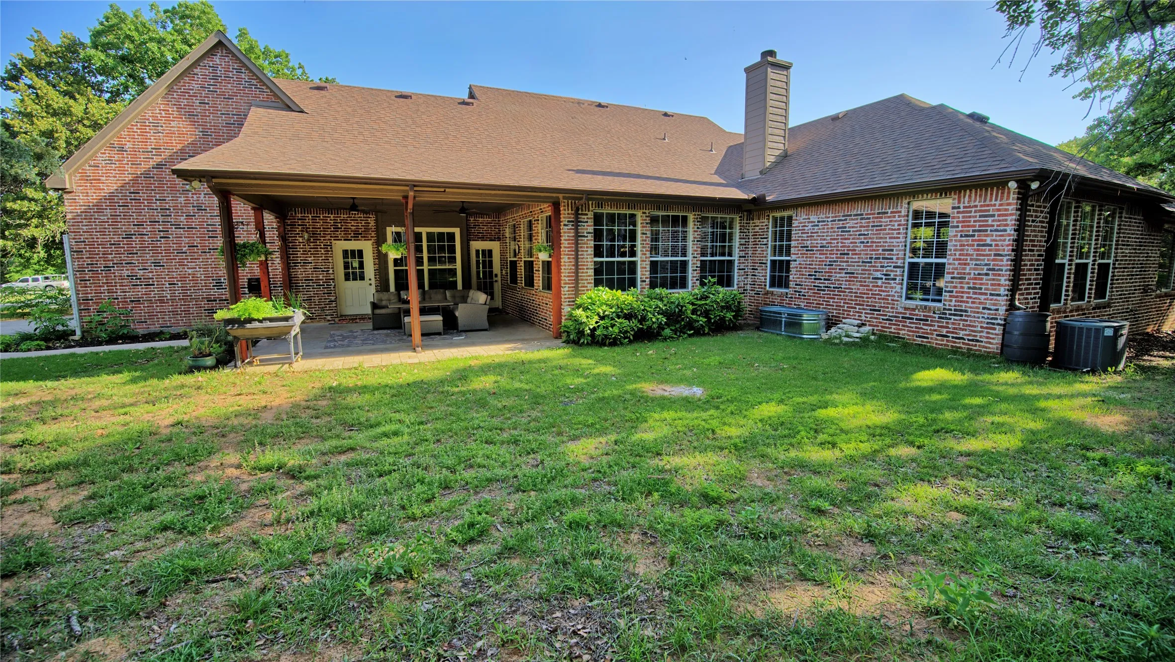 Single Family Residence For Sale in Cooke County , 735 Sleepy Hollow Lane, Valley View, Texas 76272, 4 Bedroom, 4 Bathroom, 2 Garage spaces, 3,441 Sqft, built in 2002, mls#21246095, Real Estate Agent in Valley View, Homes For Sale in Cooke county, Homes For Sale in Valley View, Realtor in Valley View Texas, Real Estate Brokerage Independent Realty Texas, Luminita Cordes Realtor