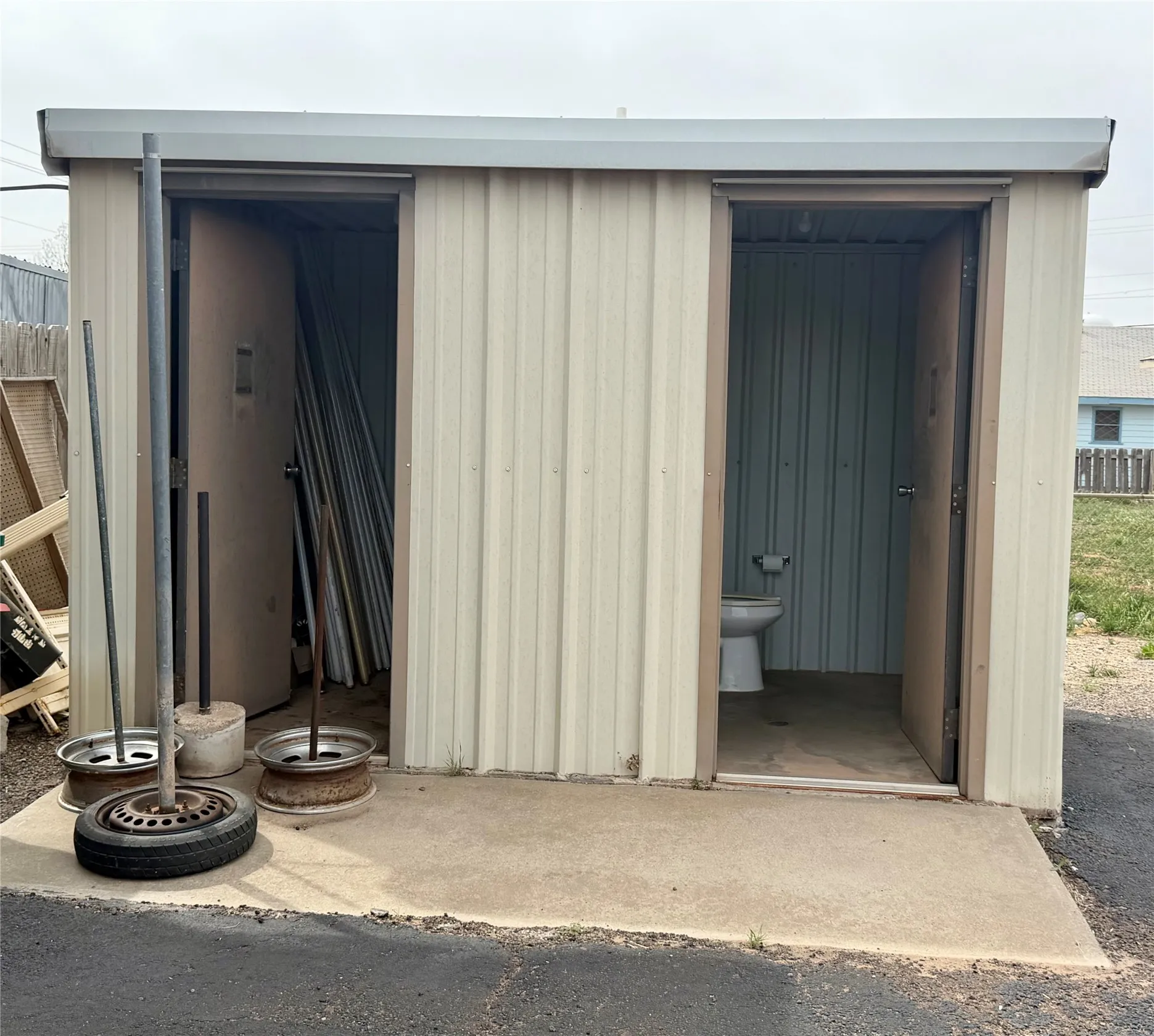 Industrial For Sale in Hardeman County , 501 11th Street, Quanah, Texas 79252, 0, 0, Garage spaces, 0 Sqft, built in 2005, Preowned, Price $250,000, mls#21225170, Real Estate Agent in Quanah, Homes For Sale in Hardeman county, Homes For Sale in Quanah, Realtor in Quanah Texas, Real Estate Brokerage Independent Realty Texas, Luminita Cordes Realtor