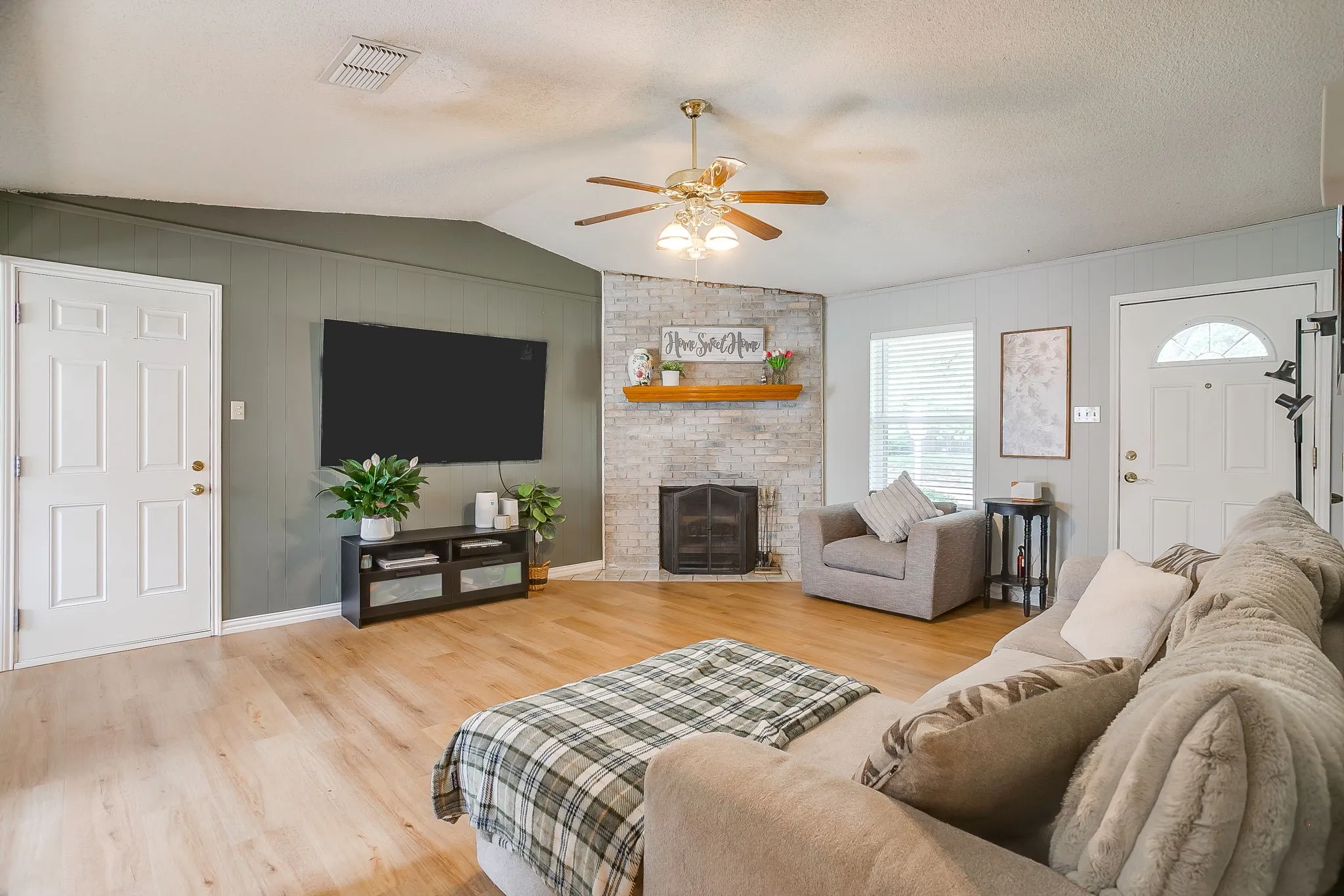 vaulted ceiling
