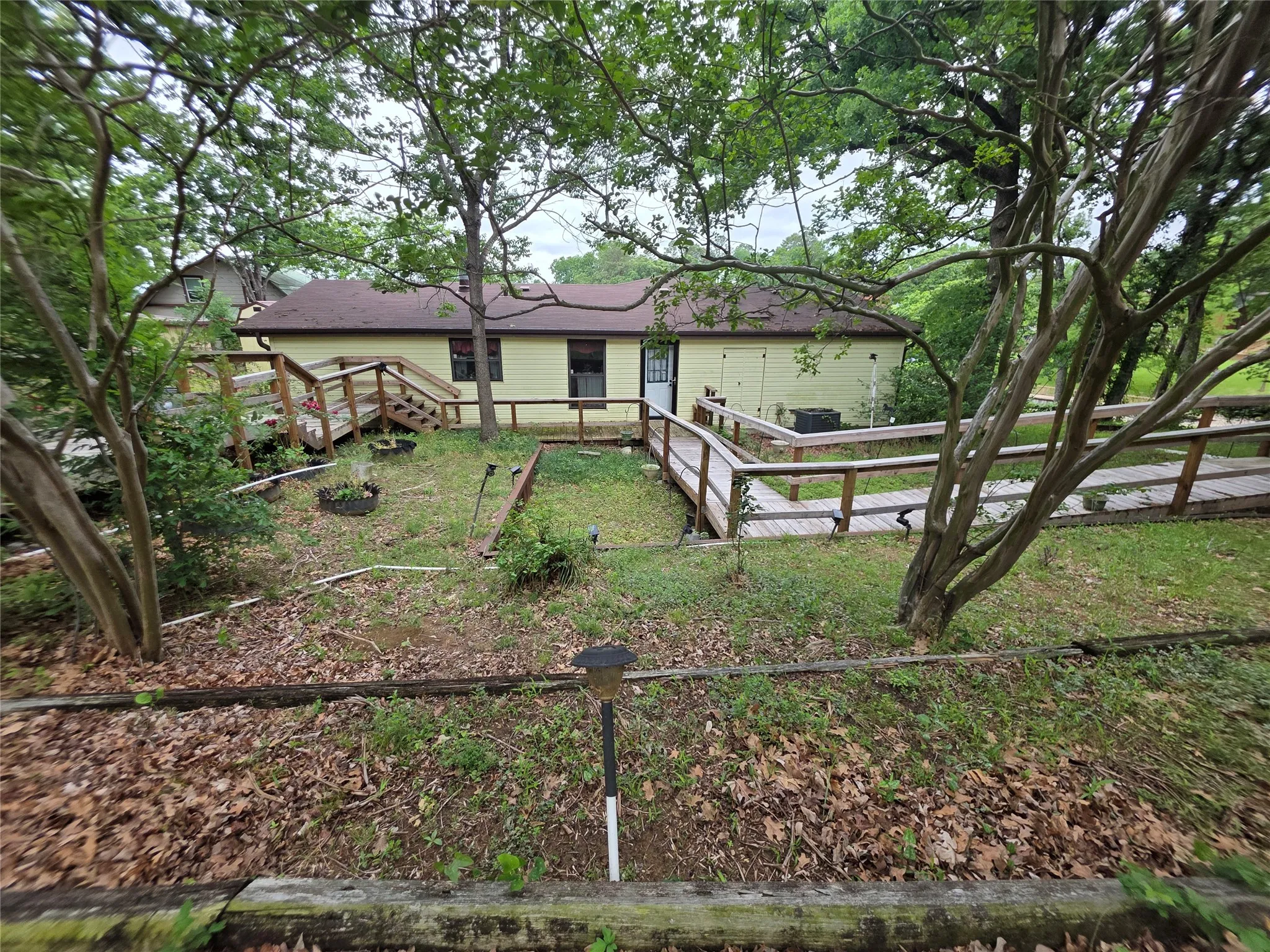 Single Family Residence For Sale in Henderson County , 100 Tangle Drive, Tool, Texas 75143, 3 Bedrooms, 2 Bathrooms, 1 Garage spaces, 1,456 Sqft, built in 1984, Price $359,900, mls#21252907, Real Estate Agent in Tool, Homes For Sale in Henderson county, Homes For Sale in Tool, Realtor in Tool Texas, Real Estate Brokerage Independent Realty Texas, Luminita Cordes Realtor