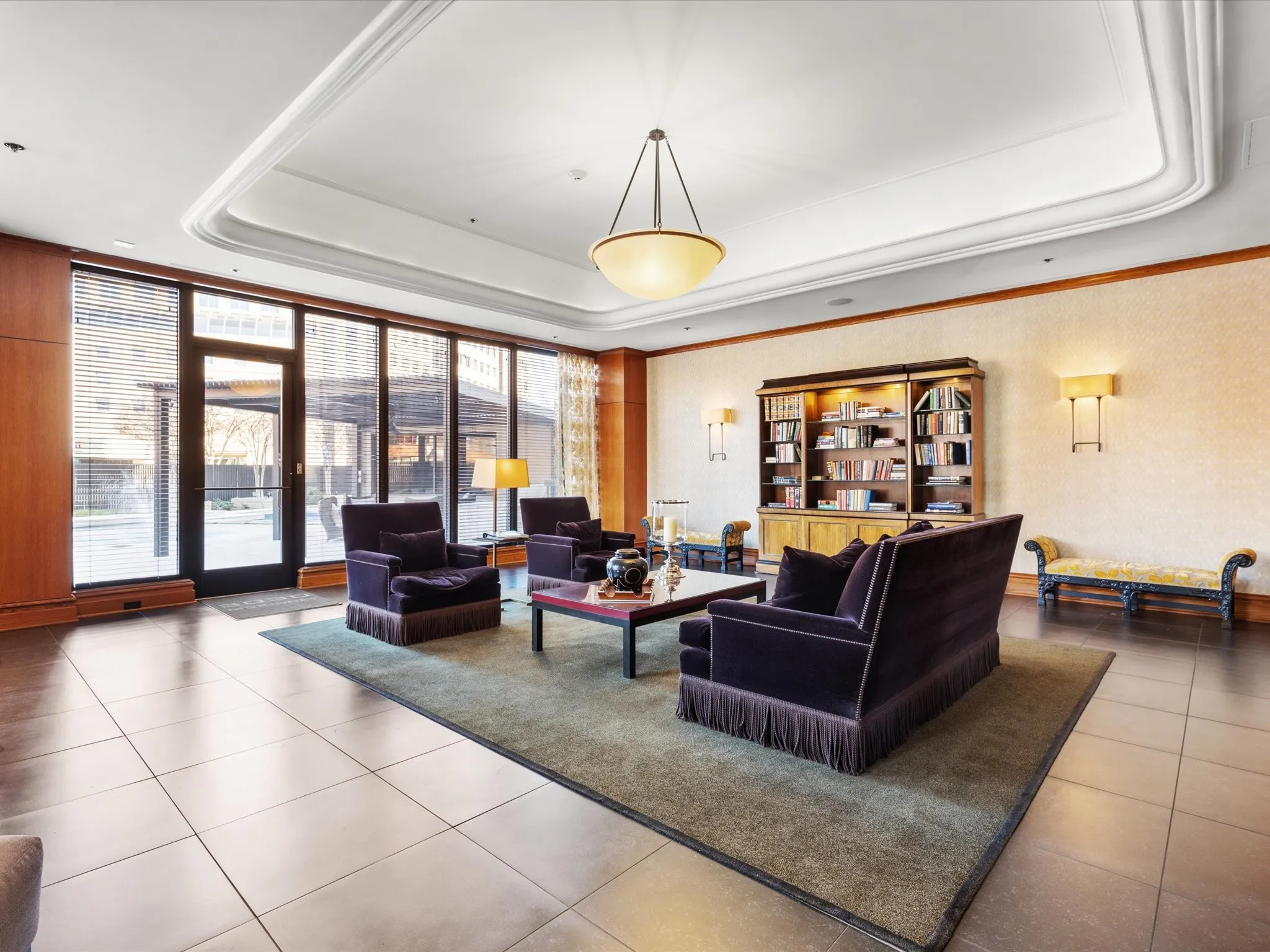 Condominium For Rent in Dallas County , 3030 Mckinney Avenue 306, Dallas, Texas 75204, 2 Bedroom, 2 Bathroom, 2 Garage spaces, 1,774 Sqft, built in 1981, Preowned, mls#21252041, Real Estate Agent in Dallas, Homes For Rent in Dallas county, Homes For Rent in Dallas, Realtor in Dallas Texas, Real Estate Brokerage Independent Realty Texas, Luminita Cordes Realtor