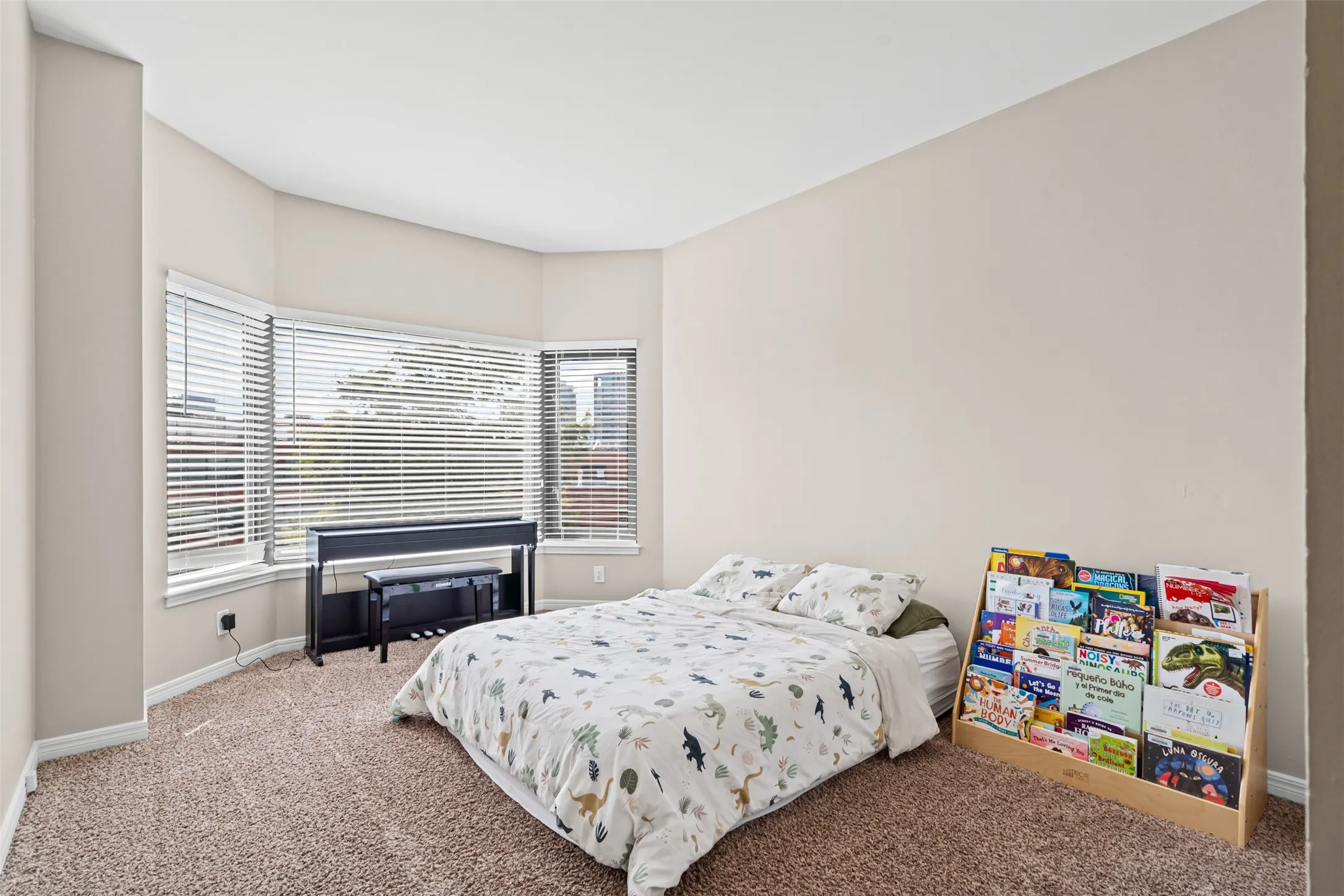 Condominium For Sale in Dallas County , 3030 Mckinney Avenue 306, Dallas, Texas 75204, 2 Bedrooms, 2 Bathrooms, 2 Garage spaces, 1,774 Sqft, built in 1981, Preowned, Price $699,000, mls#21251758, Real Estate Agent in Dallas, Homes For Sale in Dallas county, Homes For Sale in Dallas, Realtor in Dallas Texas, Real Estate Brokerage Independent Realty Texas, Luminita Cordes Realtor