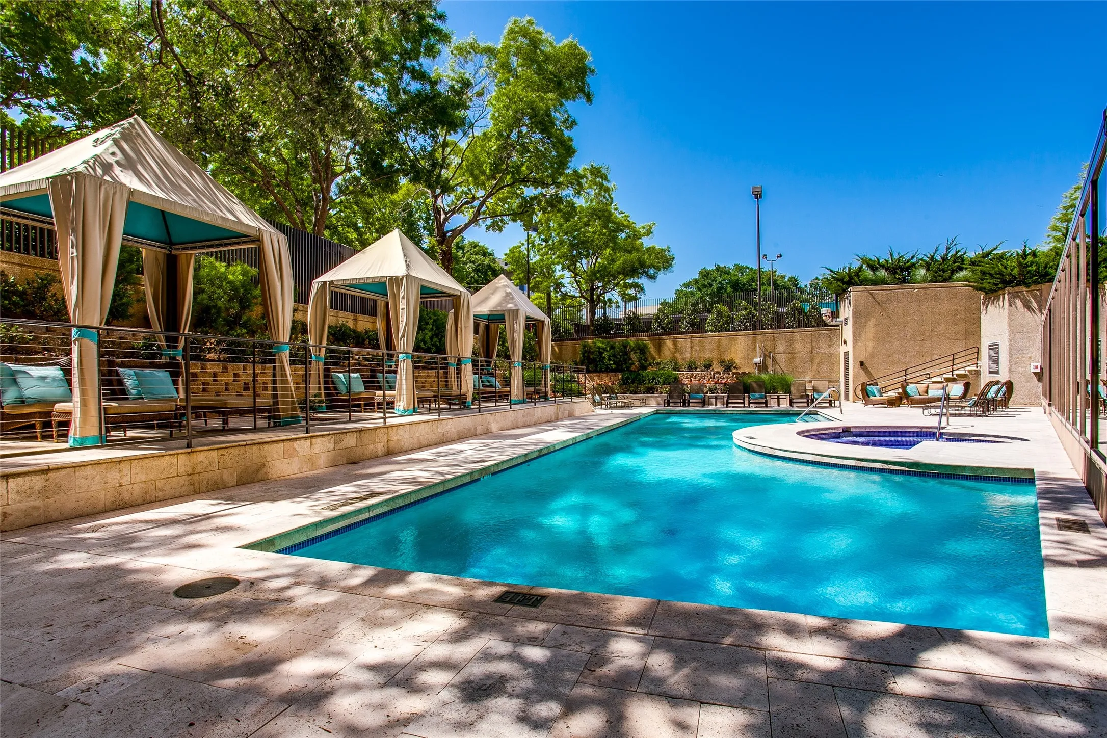 Condominium For Sale in Dallas County , 3030 Mckinney Avenue 306, Dallas, Texas 75204, 2 Bedrooms, 2 Bathrooms, 2 Garage spaces, 1,774 Sqft, built in 1981, Preowned, Price $699,000, mls#21251758, Real Estate Agent in Dallas, Homes For Sale in Dallas county, Homes For Sale in Dallas, Realtor in Dallas Texas, Real Estate Brokerage Independent Realty Texas, Luminita Cordes Realtor