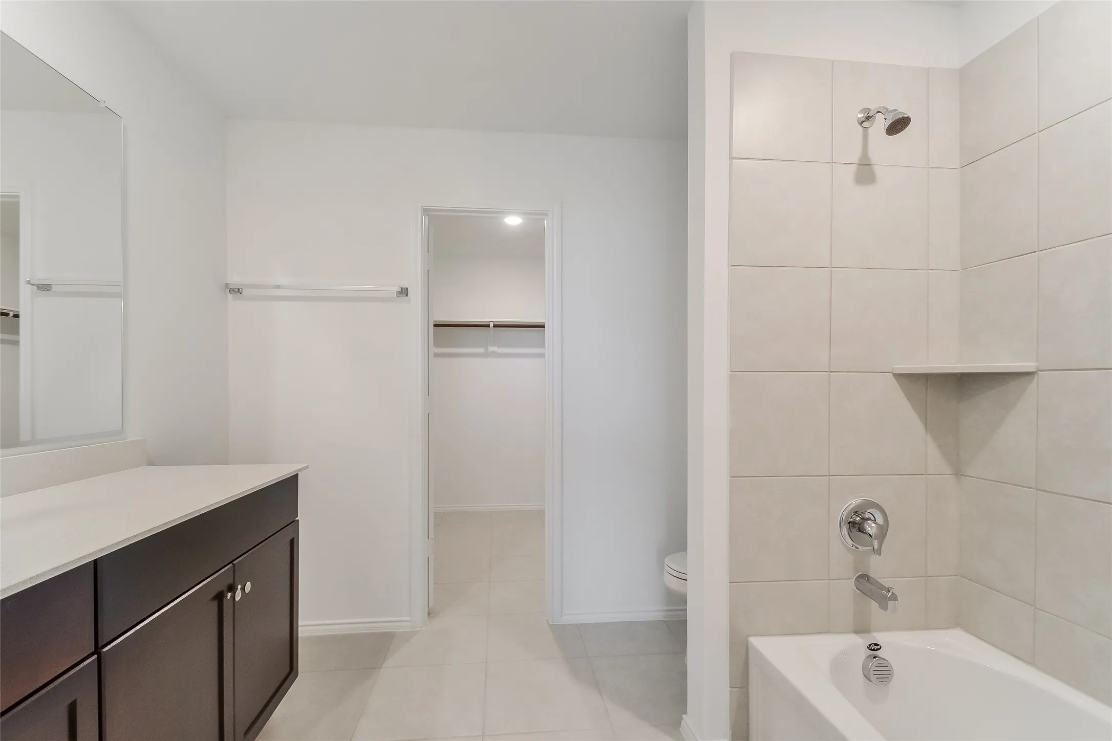 Single Family Residence For Rent in Collin County , 122 Lemongrass Drive, Princeton, Texas 75407, 4 Bedroom, 2 Bathroom, 2 Garage spaces, 1,674 Sqft, built in 2022, Preowned, mls#21253034, Real Estate Agent in Princeton, Homes For Rent in Collin county, Homes For Rent in Princeton, Realtor in Princeton Texas, Real Estate Brokerage Independent Realty Texas, Luminita Cordes Realtor