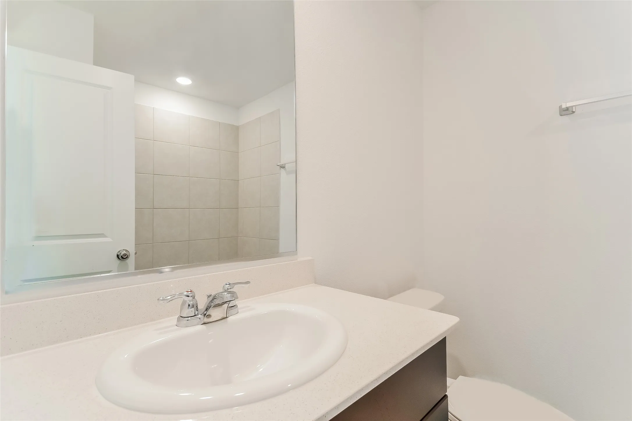 Single Family Residence For Rent in Collin County , 122 Lemongrass Drive, Princeton, Texas 75407, 4 Bedroom, 2 Bathroom, 2 Garage spaces, 1,674 Sqft, built in 2022, Preowned, mls#21253034, Real Estate Agent in Princeton, Homes For Rent in Collin county, Homes For Rent in Princeton, Realtor in Princeton Texas, Real Estate Brokerage Independent Realty Texas, Luminita Cordes Realtor