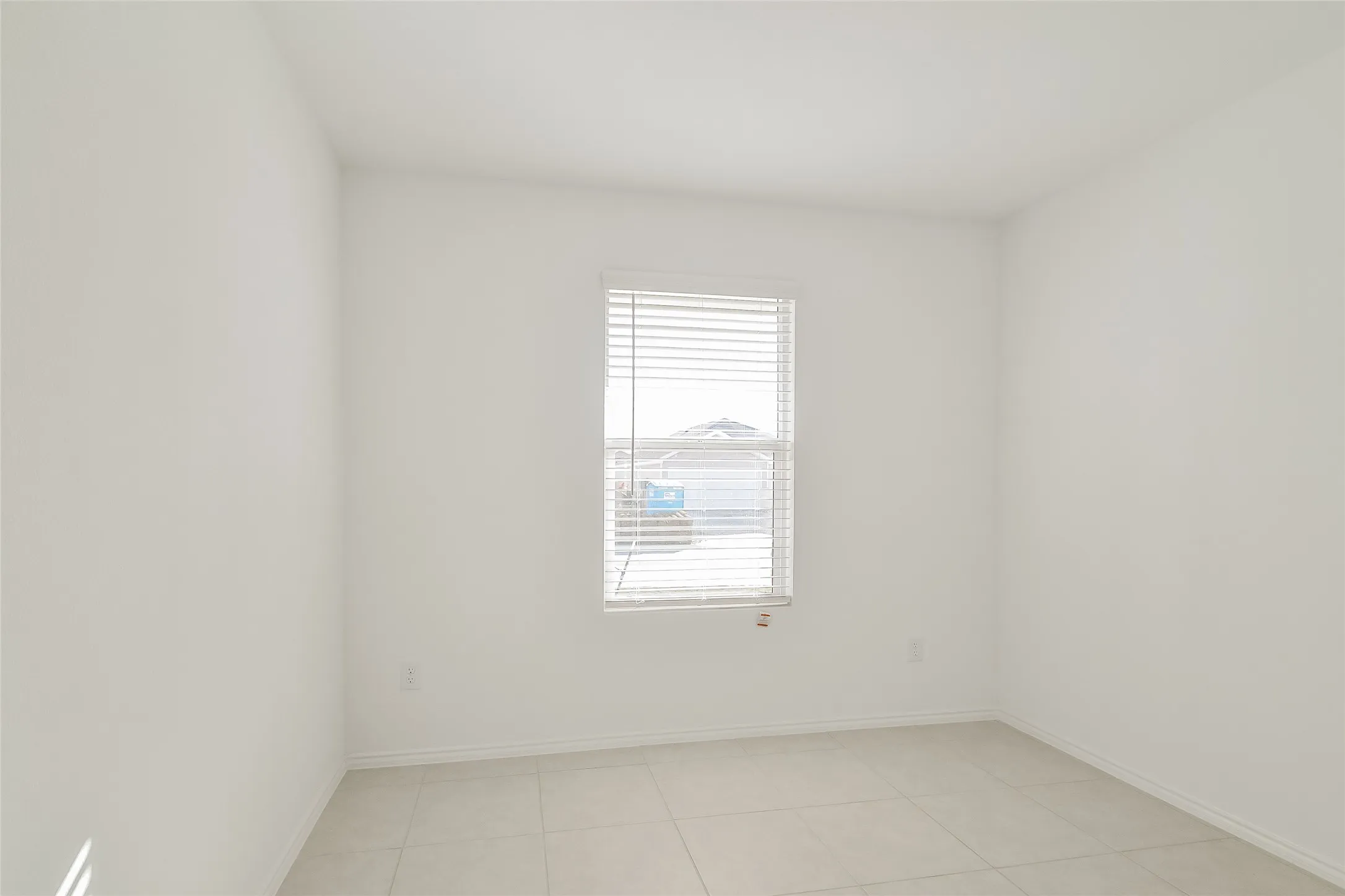 Single Family Residence For Rent in Collin County , 122 Lemongrass Drive, Princeton, Texas 75407, 4 Bedroom, 2 Bathroom, 2 Garage spaces, 1,674 Sqft, built in 2022, Preowned, mls#21253034, Real Estate Agent in Princeton, Homes For Rent in Collin county, Homes For Rent in Princeton, Realtor in Princeton Texas, Real Estate Brokerage Independent Realty Texas, Luminita Cordes Realtor