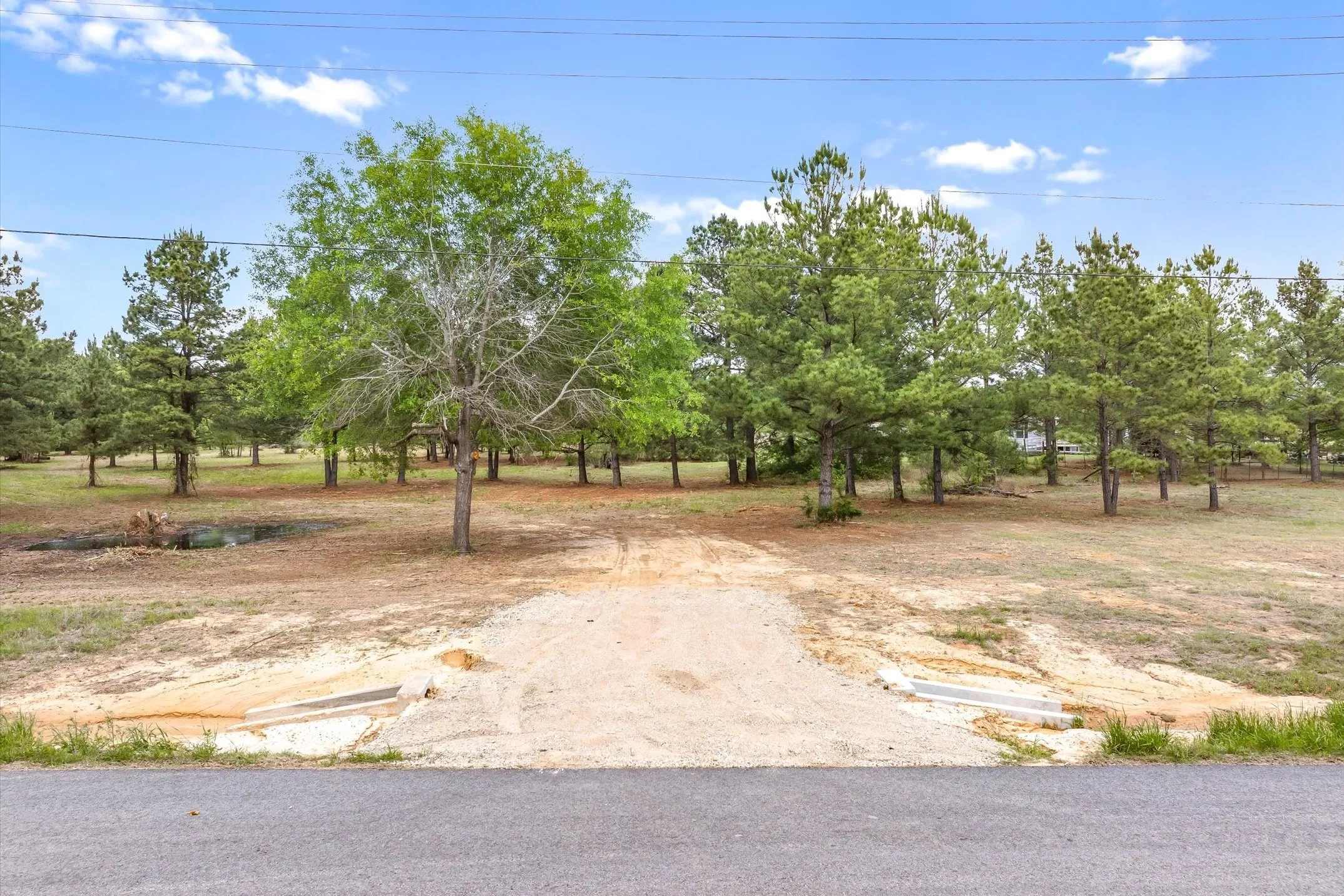 Unimproved Land For Sale in Wood County , 00 Hwy 69, Alba, Texas 75410, 0, 0, Garage spaces, 0 Sqft, built in 0, Price $165,000, mls#21240113, Real Estate Agent in Alba, Homes For Sale in Wood county, Homes For Sale in Alba, Realtor in Alba Texas, Real Estate Brokerage Independent Realty Texas, Luminita Cordes Realtor