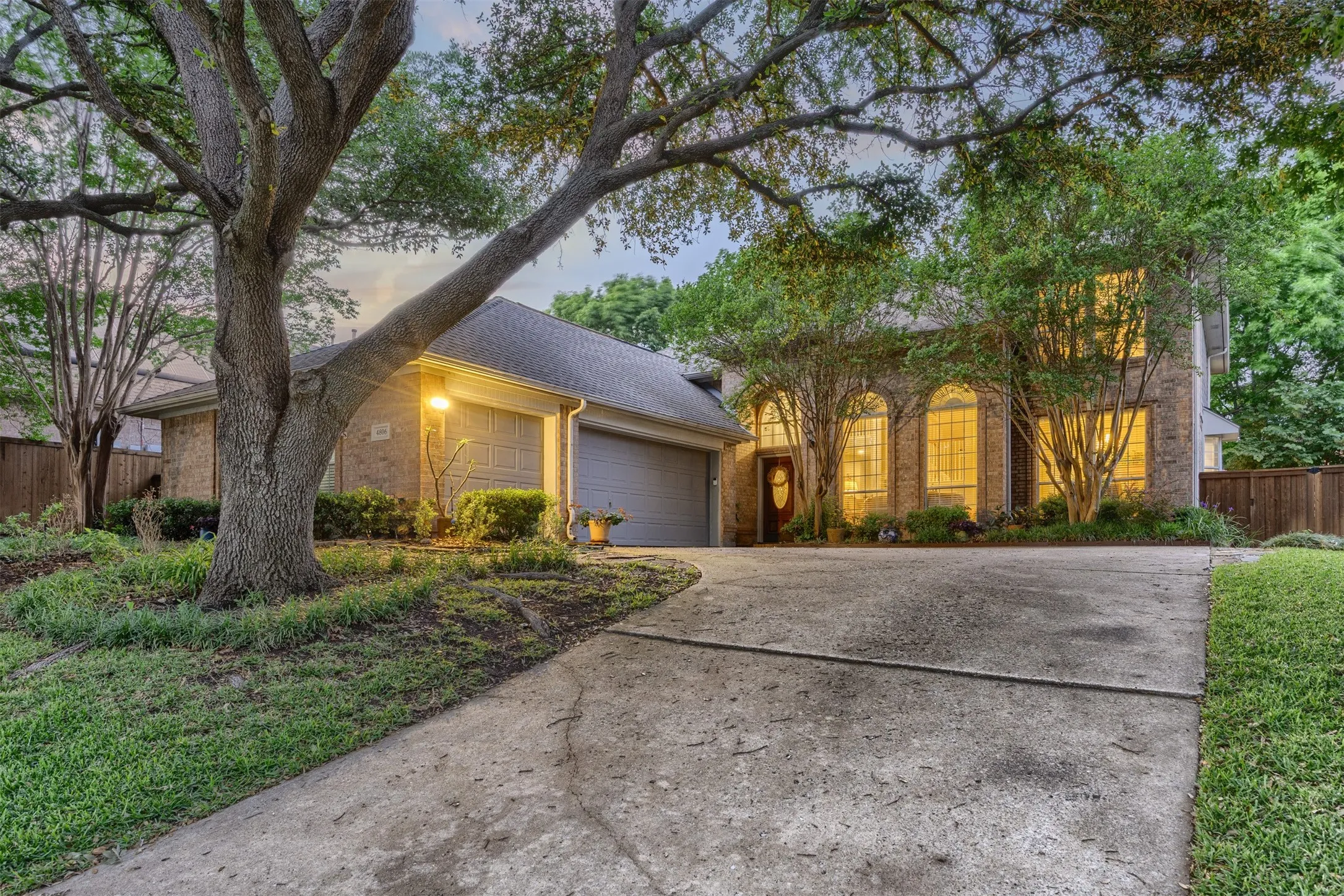 Single Family Residence For Sale in Collin County , 4806 Ivyleaf Lane, Mc Kinney, Texas 75072, 4 Bedroom, 4 Bathroom, 3 Garage spaces, 3,213 Sqft, built in 1996, Preowned, mls#21252202, Real Estate Agent in Mc Kinney, Homes For Sale in Collin county, Homes For Sale in Mc Kinney, Realtor in Mc Kinney Texas, Real Estate Brokerage Independent Realty Texas, Luminita Cordes Realtor