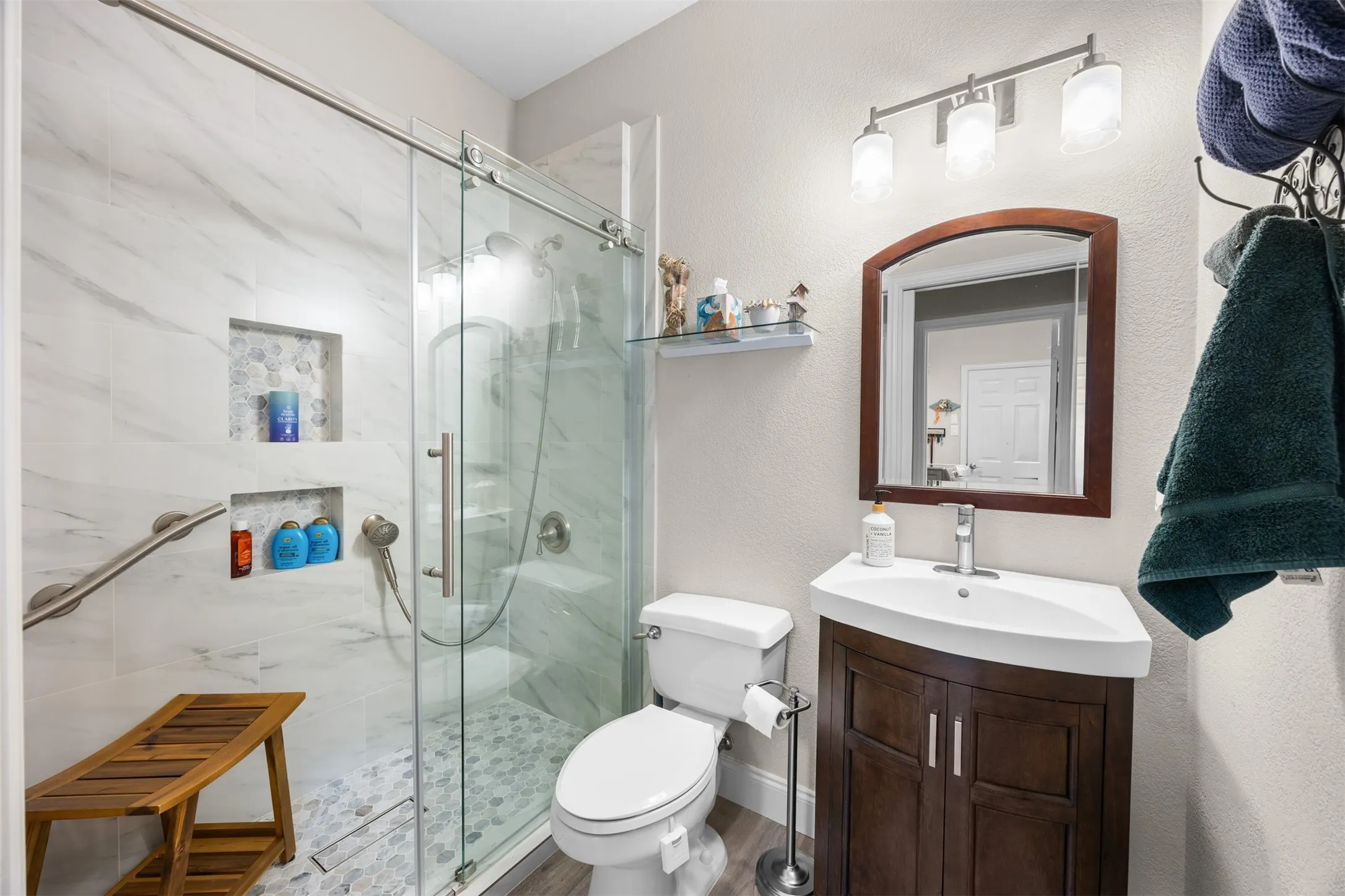 Single Family Residence For Sale in Collin County , 4806 Ivyleaf Lane, Mc Kinney, Texas 75072, 4 Bedroom, 4 Bathroom, 3 Garage spaces, 3,213 Sqft, built in 1996, Preowned, mls#21252202, Real Estate Agent in Mc Kinney, Homes For Sale in Collin county, Homes For Sale in Mc Kinney, Realtor in Mc Kinney Texas, Real Estate Brokerage Independent Realty Texas, Luminita Cordes Realtor