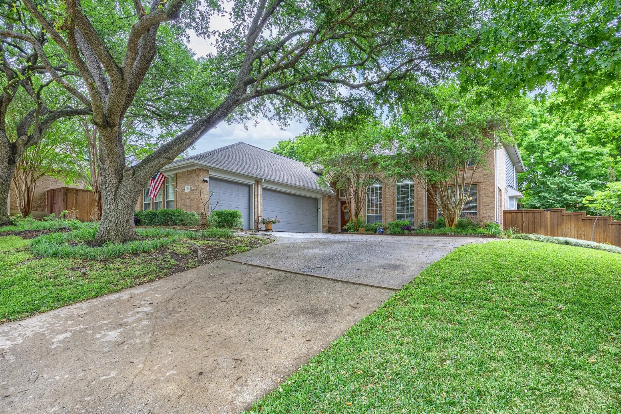 Single Family Residence For Sale in Collin County , 4806 Ivyleaf Lane, Mc Kinney, Texas 75072, 4 Bedroom, 4 Bathroom, 3 Garage spaces, 3,213 Sqft, built in 1996, Preowned, mls#21252202, Real Estate Agent in Mc Kinney, Homes For Sale in Collin county, Homes For Sale in Mc Kinney, Realtor in Mc Kinney Texas, Real Estate Brokerage Independent Realty Texas, Luminita Cordes Realtor